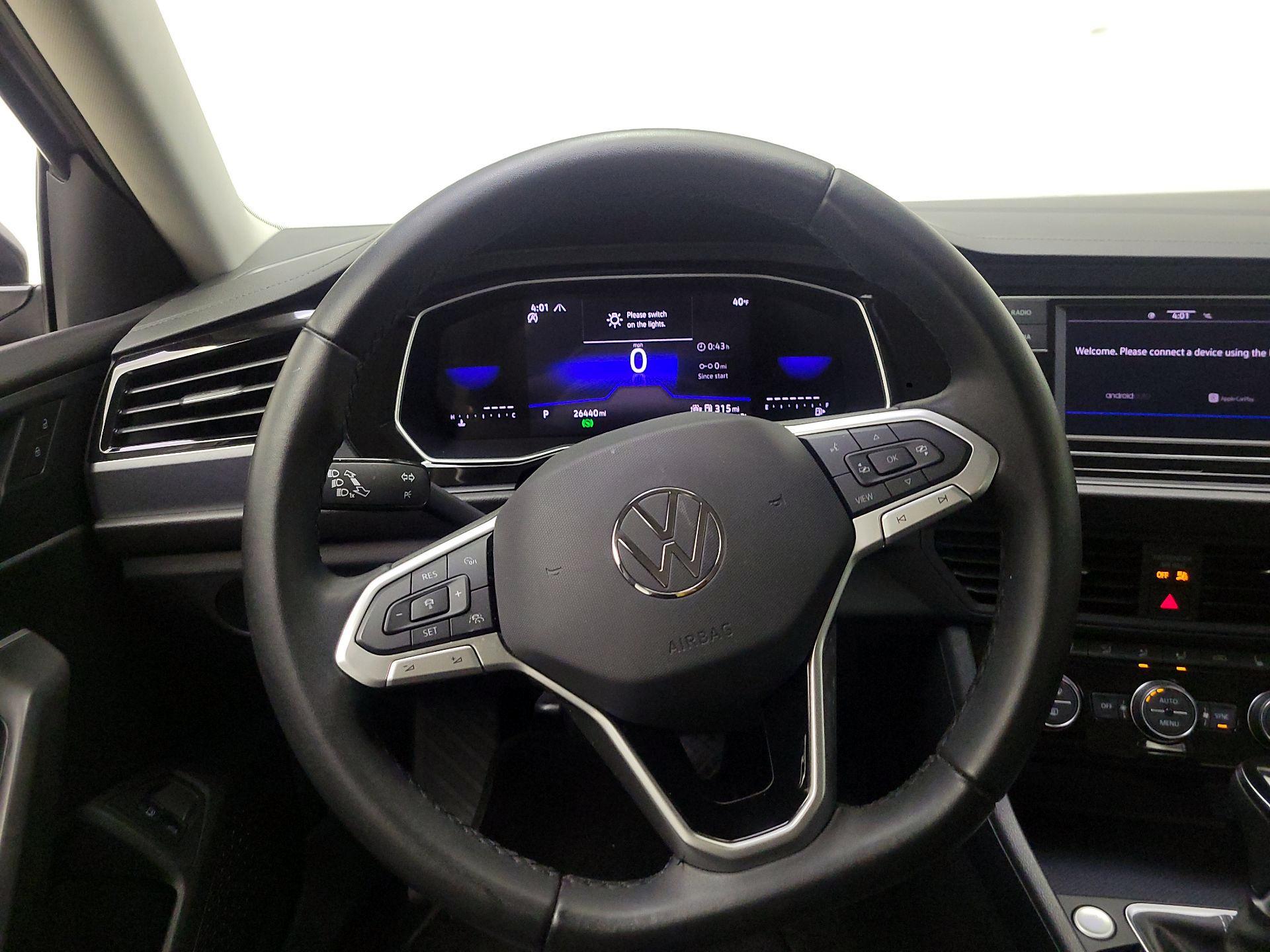 Thumbnail: 2024 Volkswagen Jetta - 10