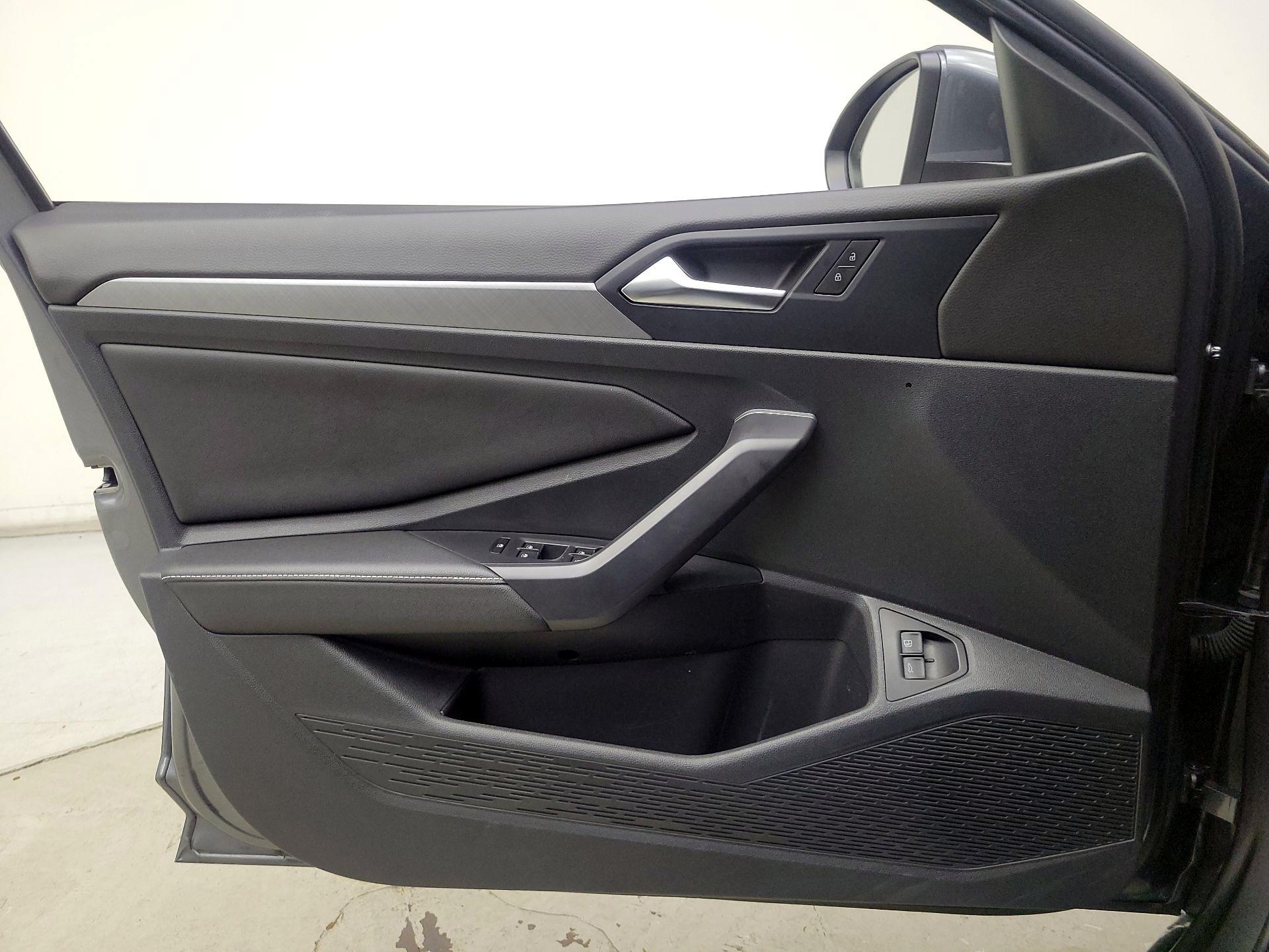 Thumbnail: 2024 Volkswagen Jetta - 12