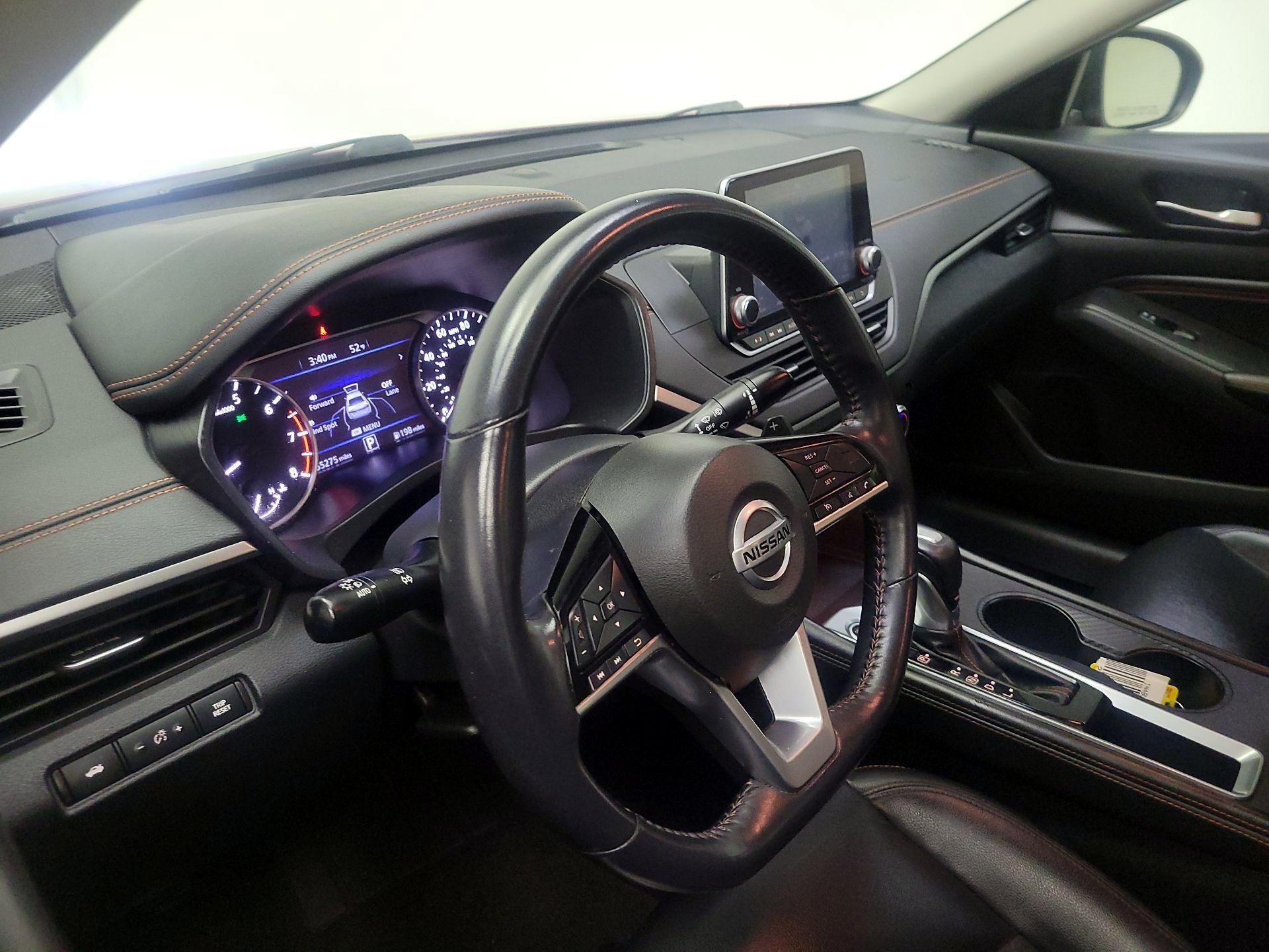 Thumbnail: 2021 Nissan Altima - 9