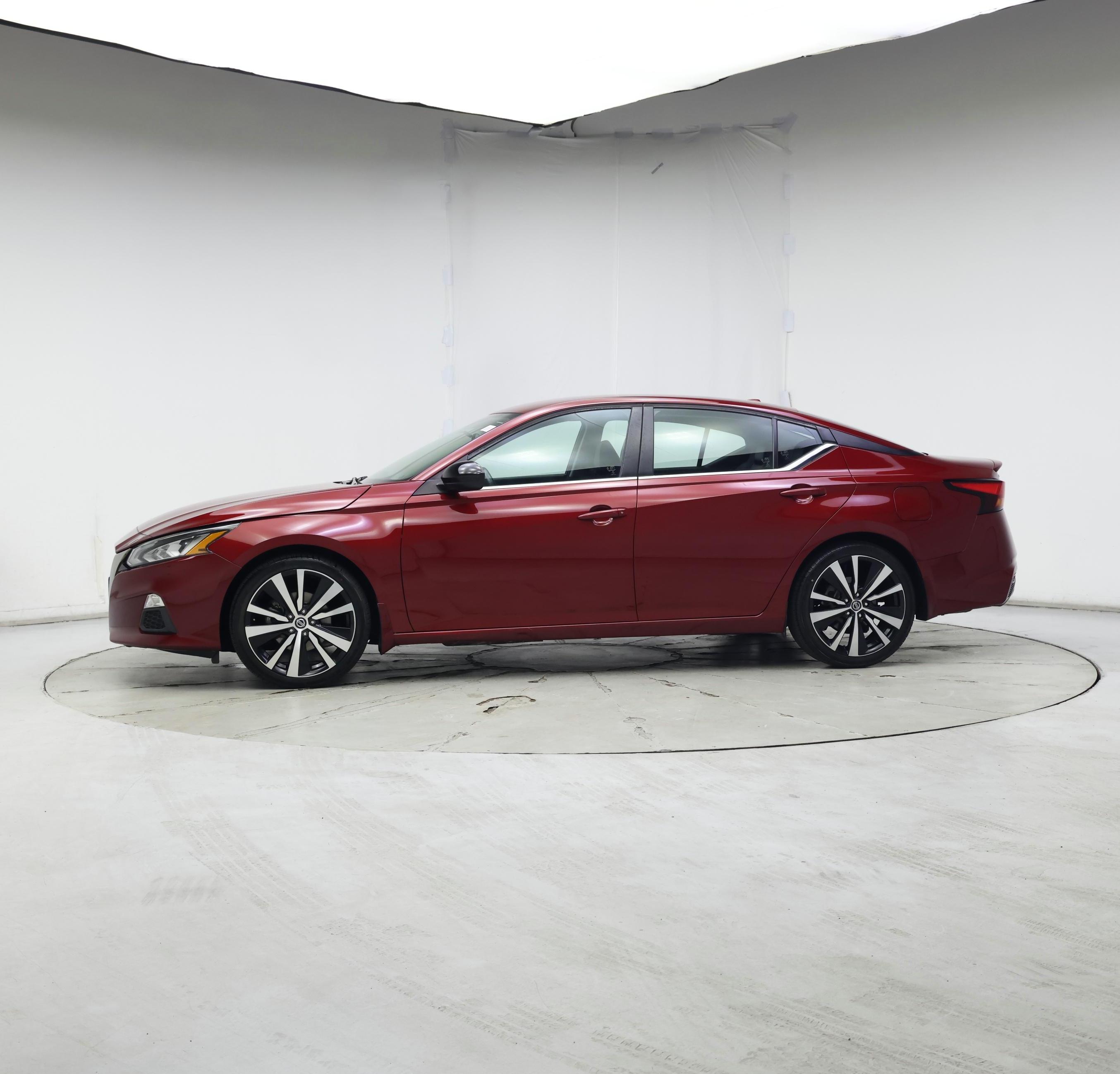 Thumbnail: 2021 Nissan Altima - 3