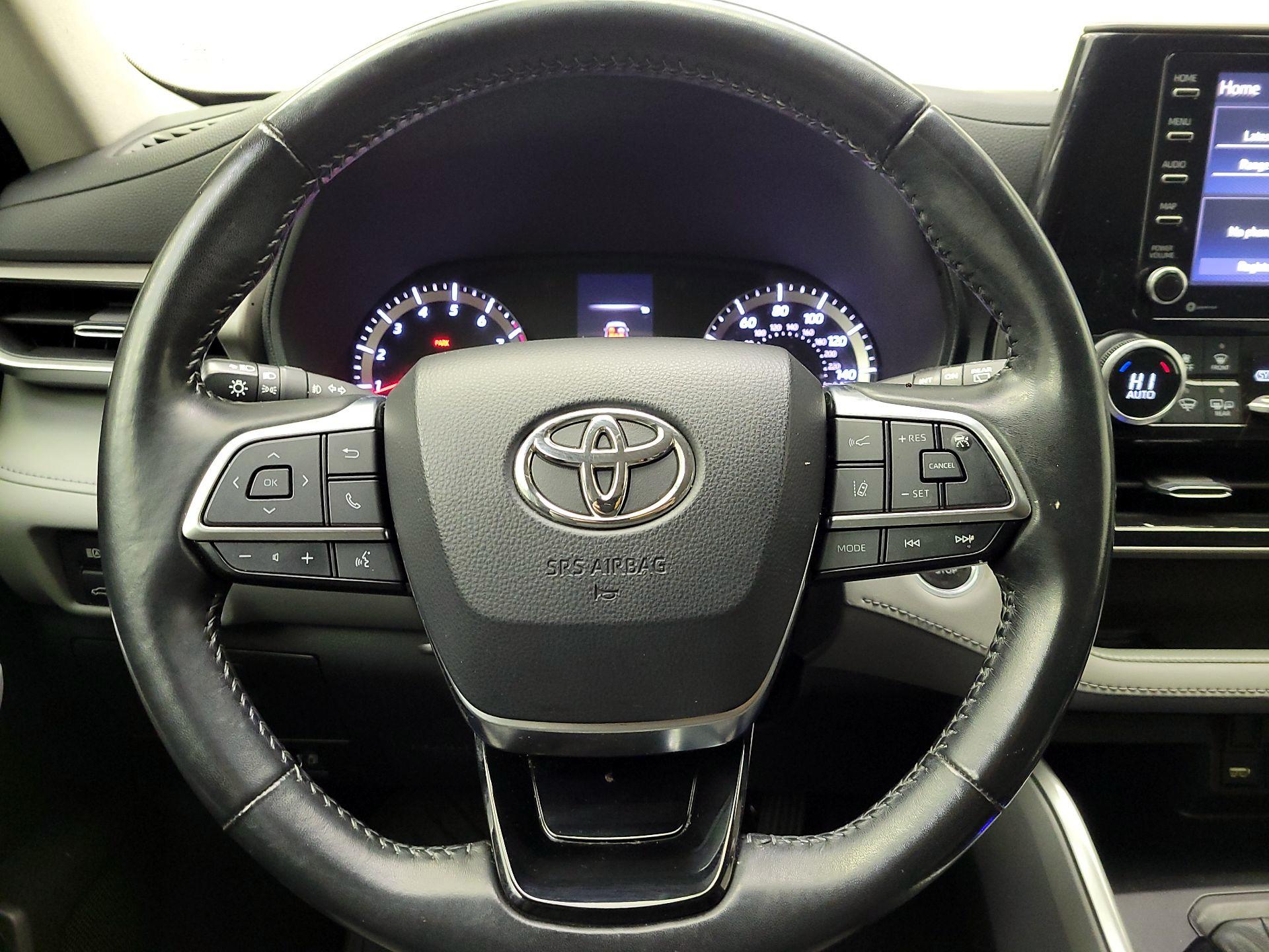 Thumbnail: 2021 Toyota Highlander - 10