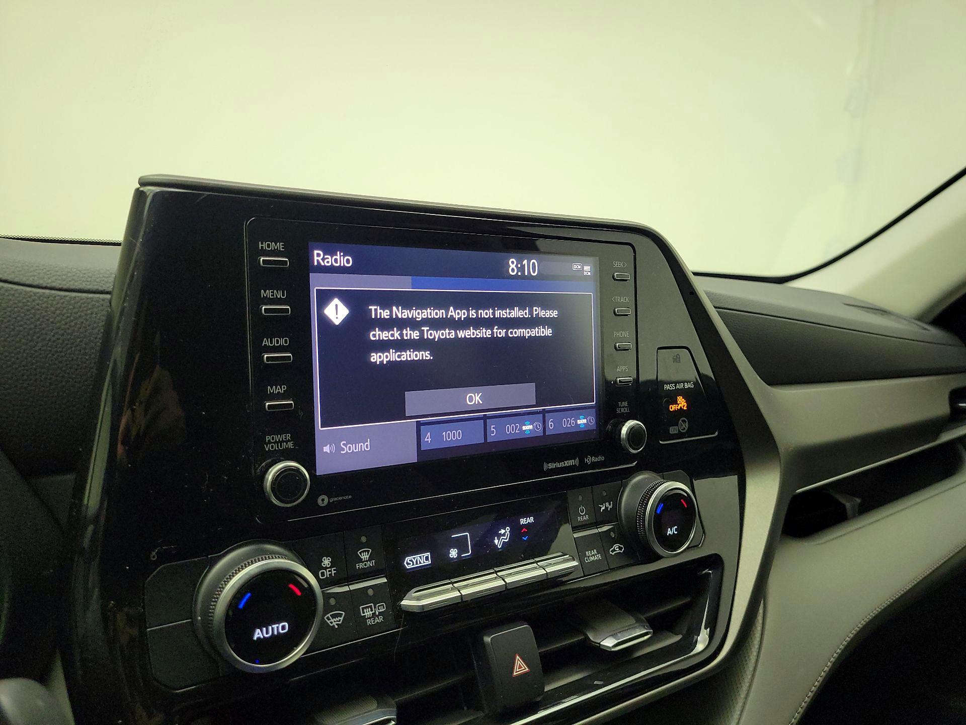 Thumbnail: 2021 Toyota Highlander - 14