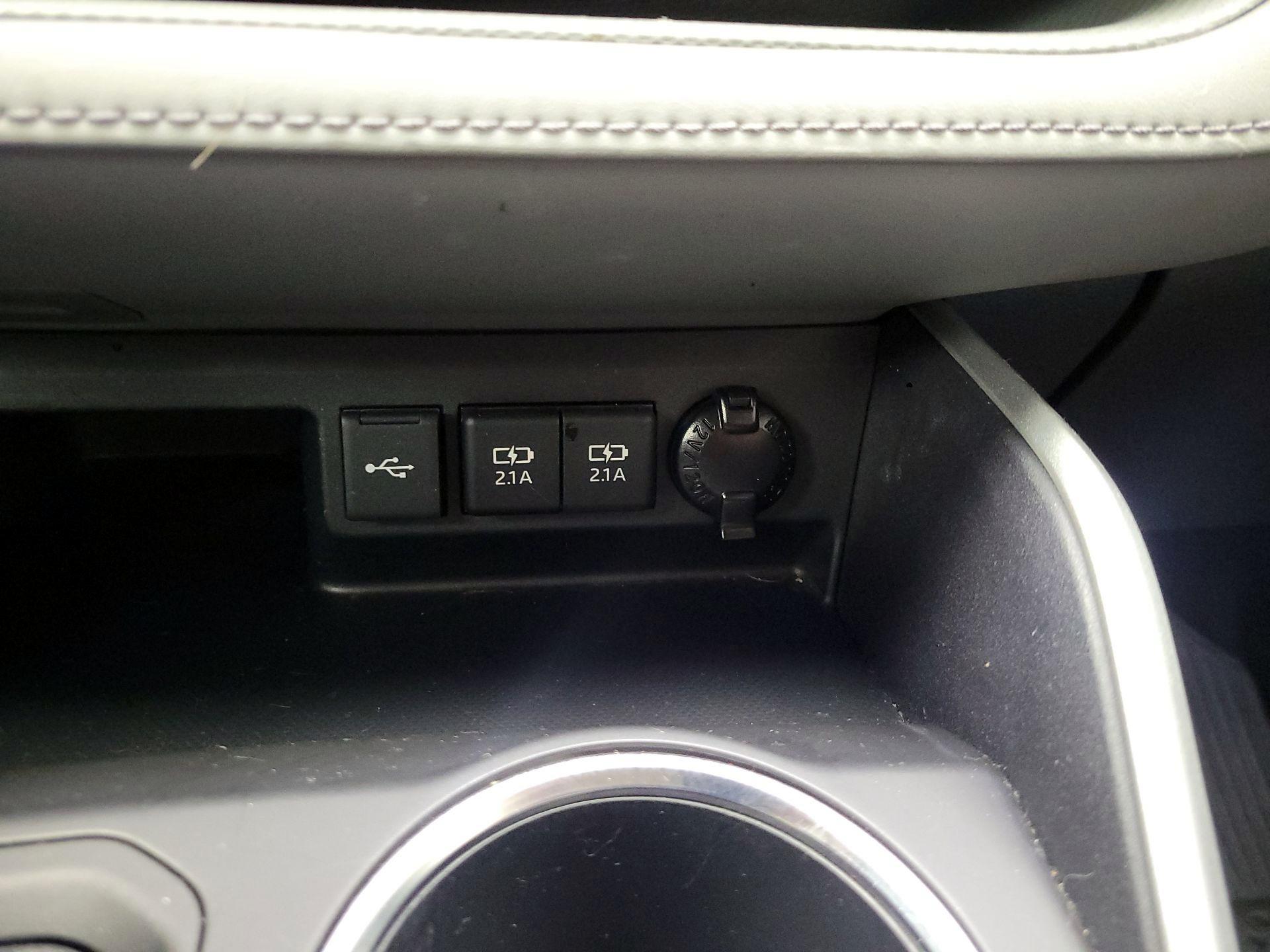 Thumbnail: 2021 Toyota Highlander - 19