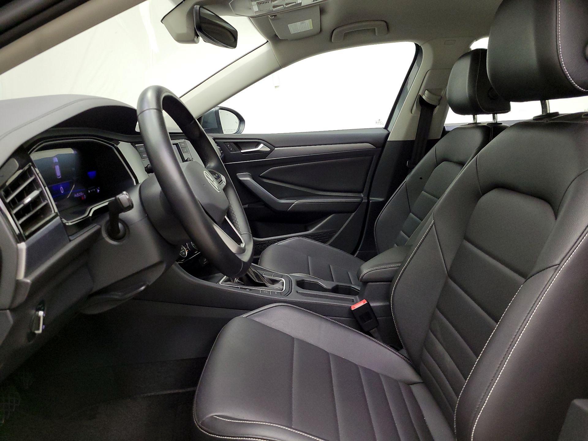 Thumbnail: 2024 Volkswagen Jetta - 11