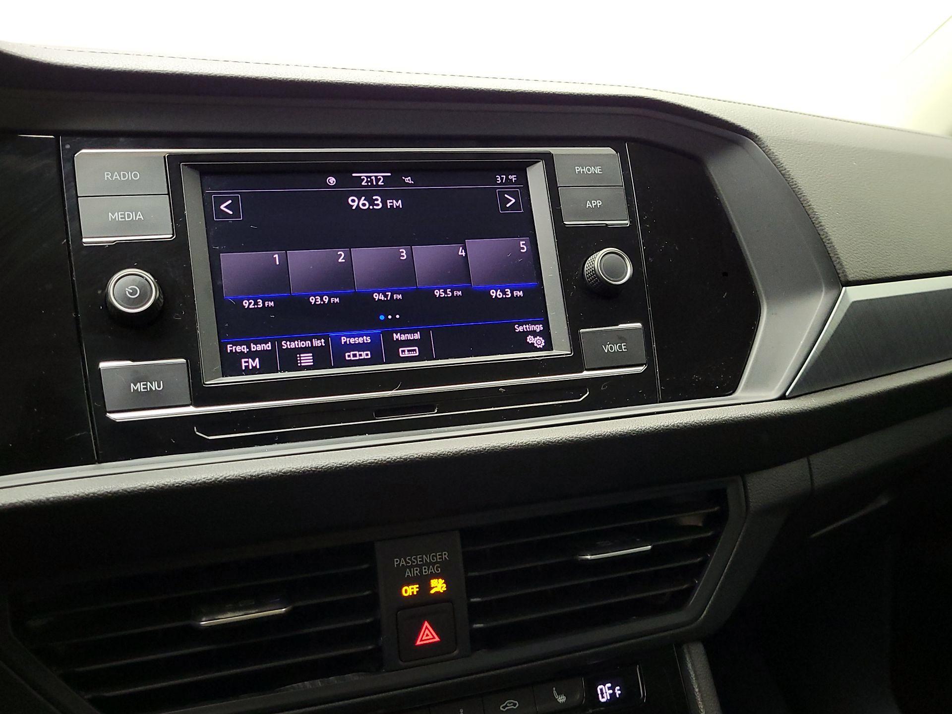 Thumbnail: 2024 Volkswagen Jetta - 15