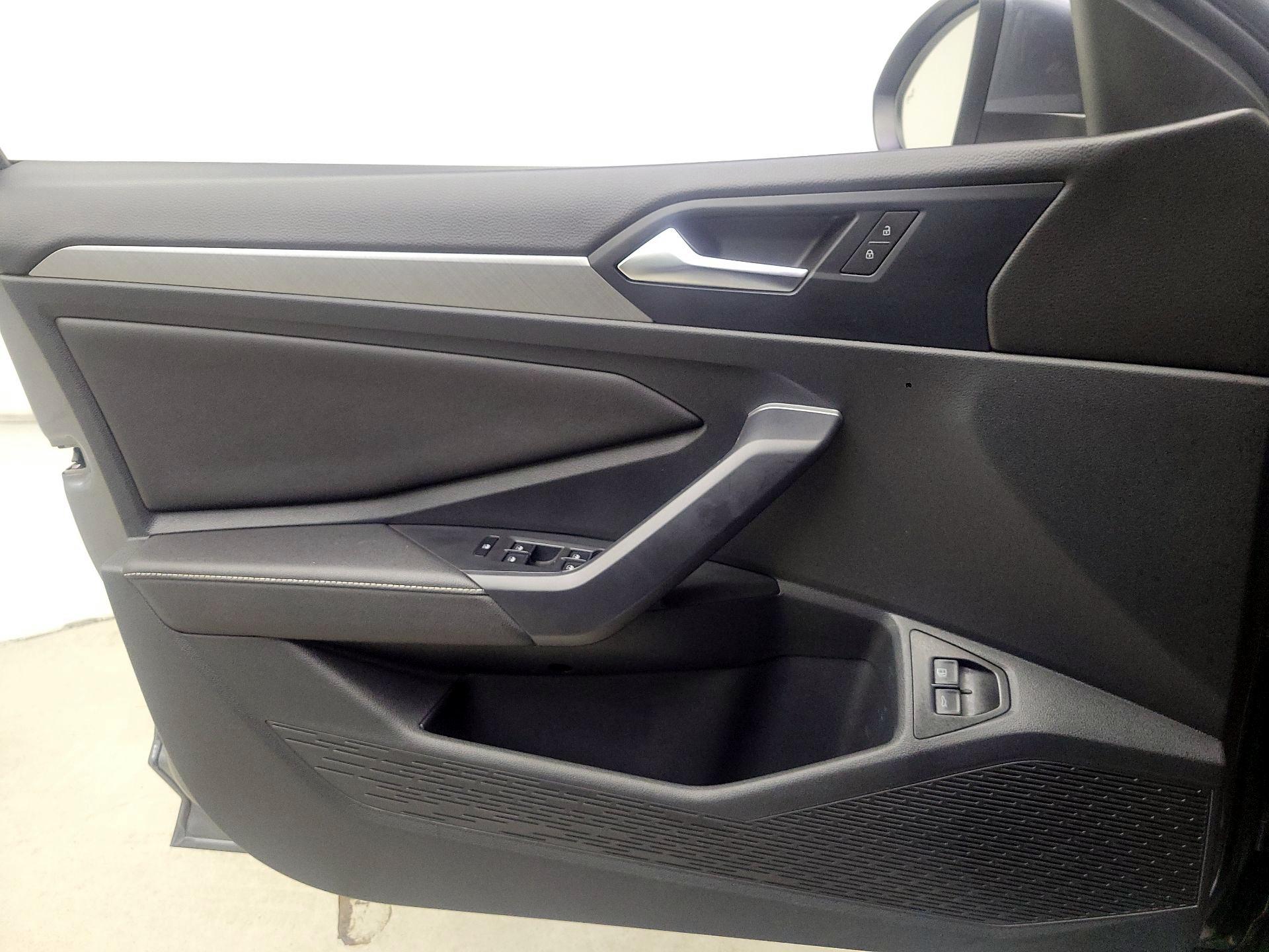 Thumbnail: 2024 Volkswagen Jetta - 12