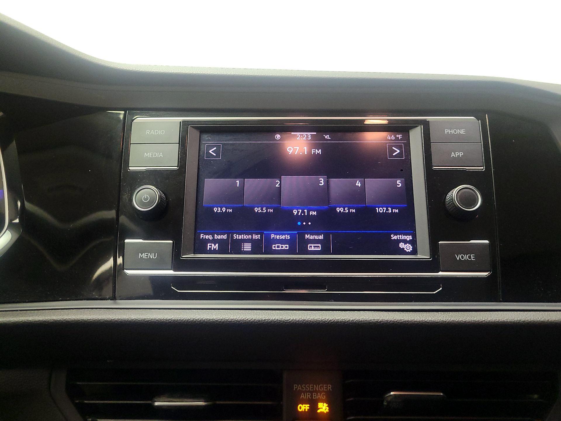 Thumbnail: 2024 Volkswagen Jetta - 15