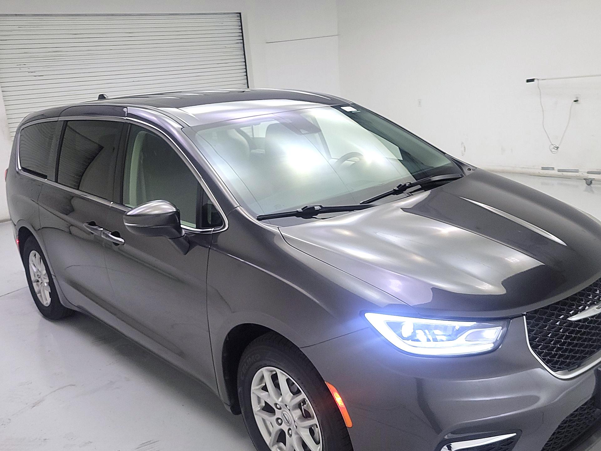 Thumbnail: 2023 Chrysler Pacifica - 1