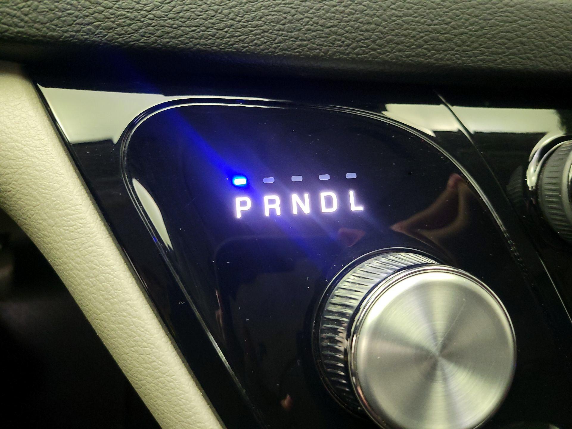 Thumbnail: 2023 Chrysler Pacifica - 15