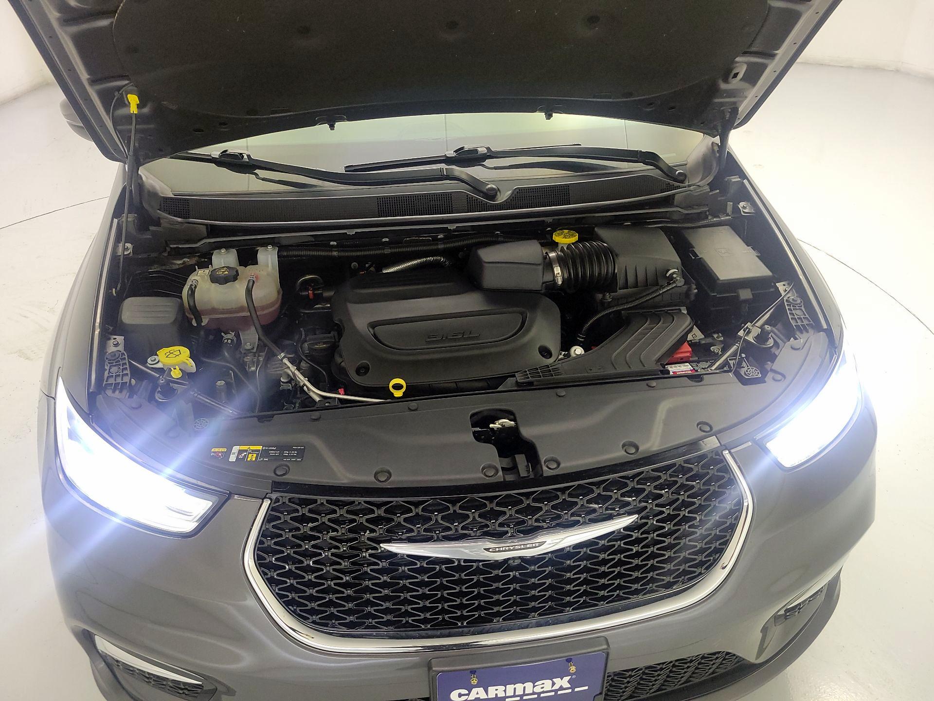 Thumbnail: 2023 Chrysler Pacifica - 20