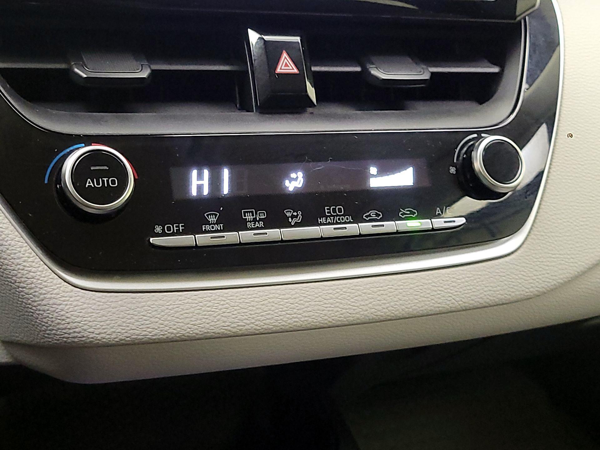 Thumbnail: 2021 Toyota Corolla - 16