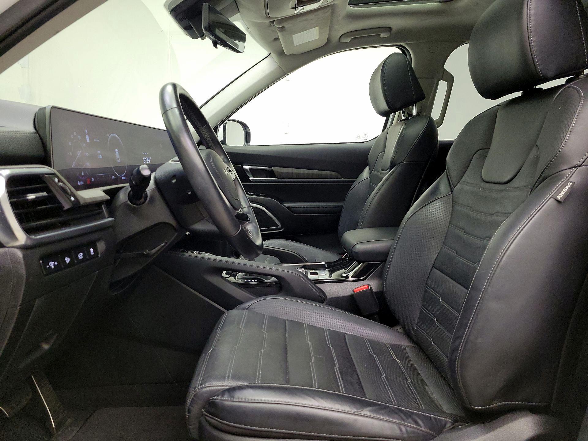 Thumbnail: 2023 Kia Telluride - 11