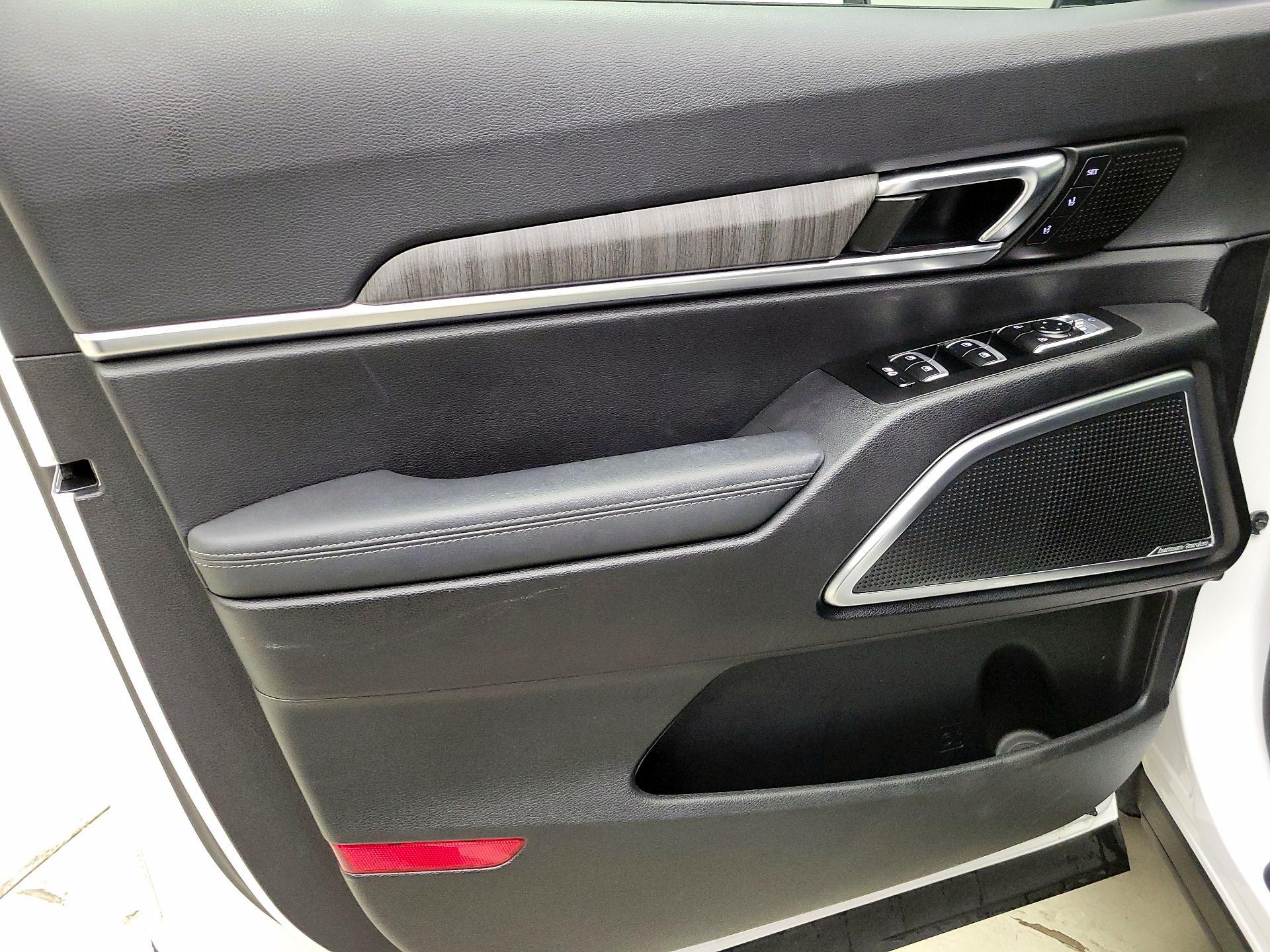 Thumbnail: 2023 Kia Telluride - 12