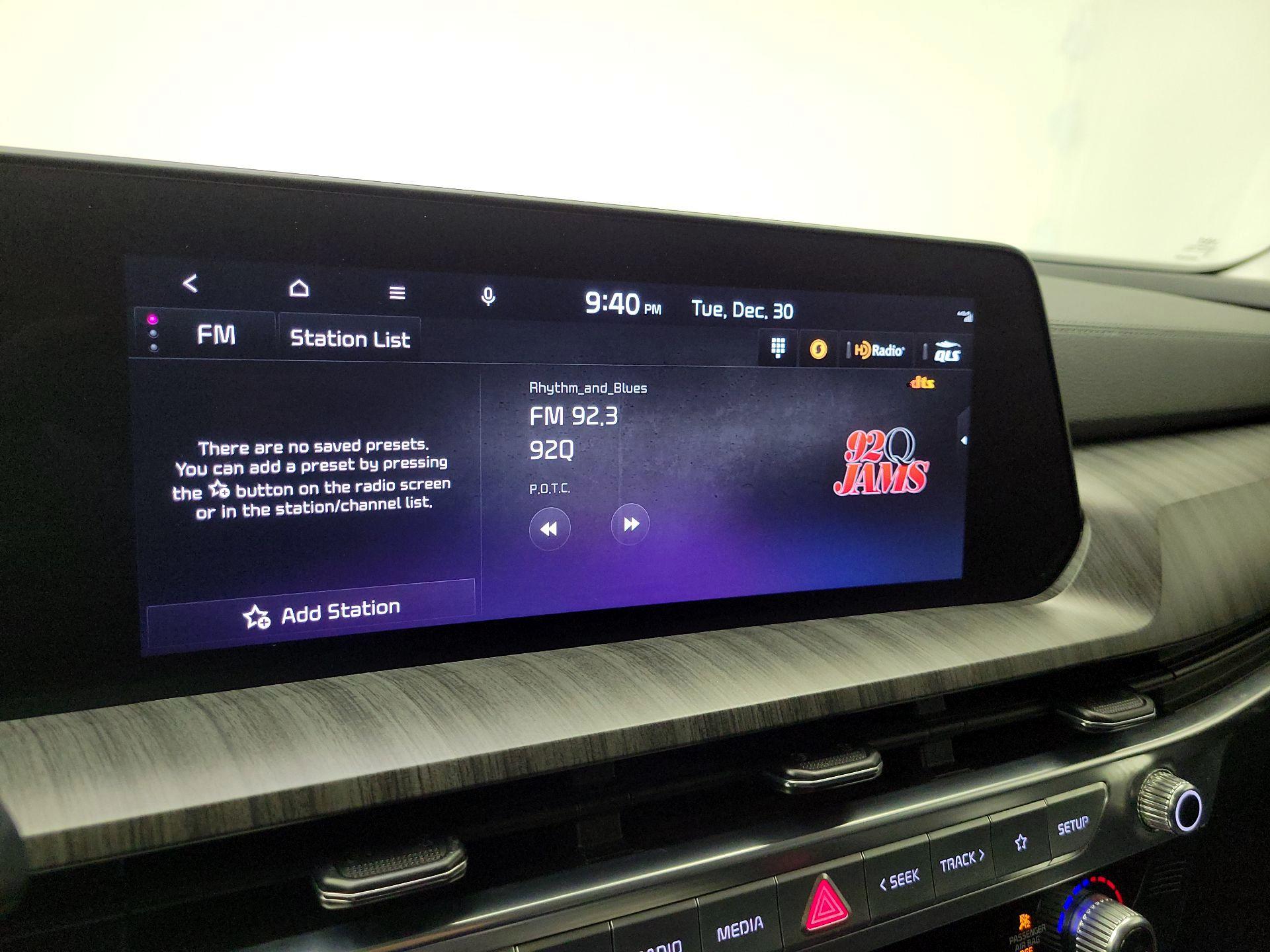 Thumbnail: 2023 Kia Telluride - 16