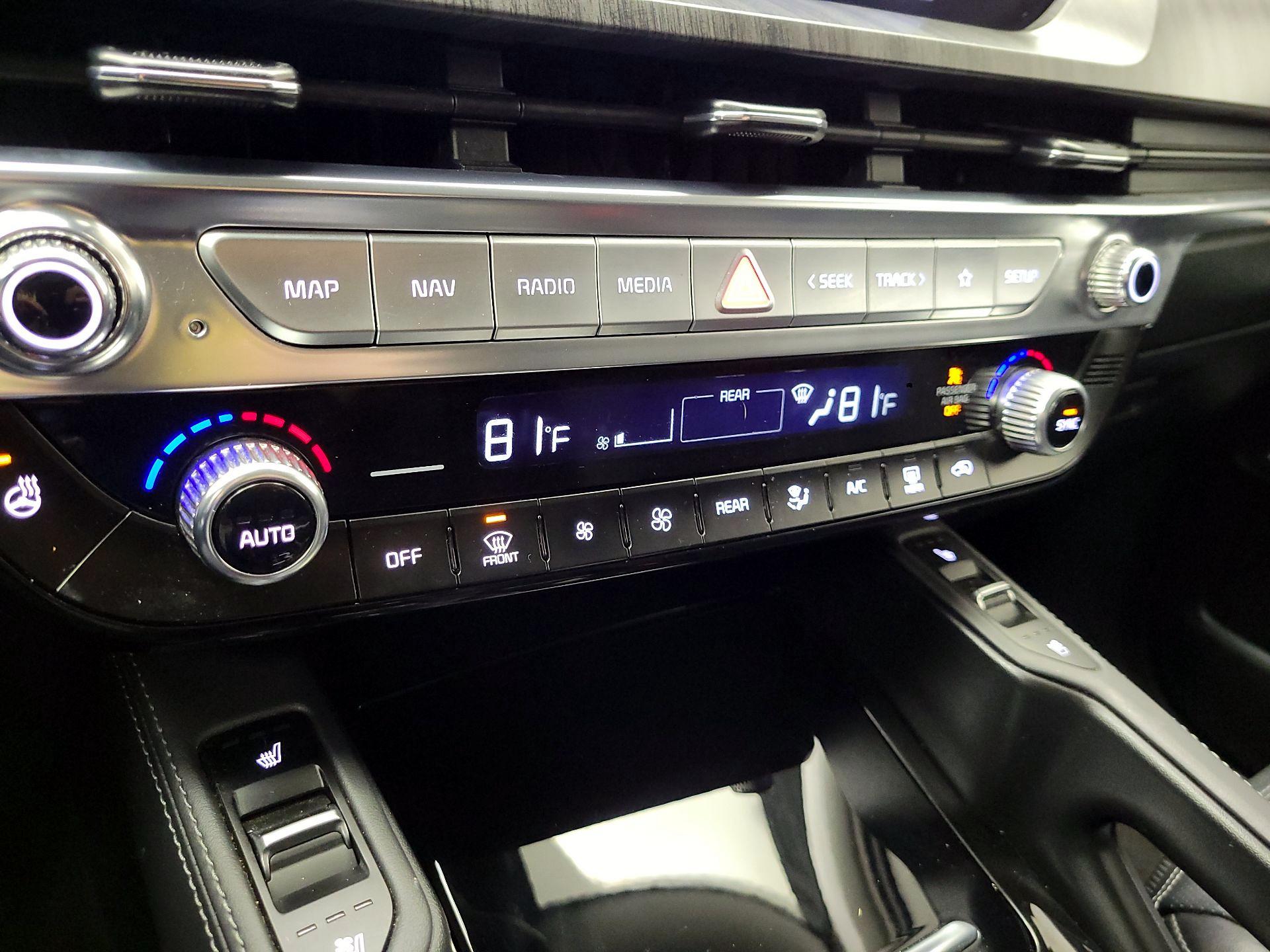 Thumbnail: 2023 Kia Telluride - 17