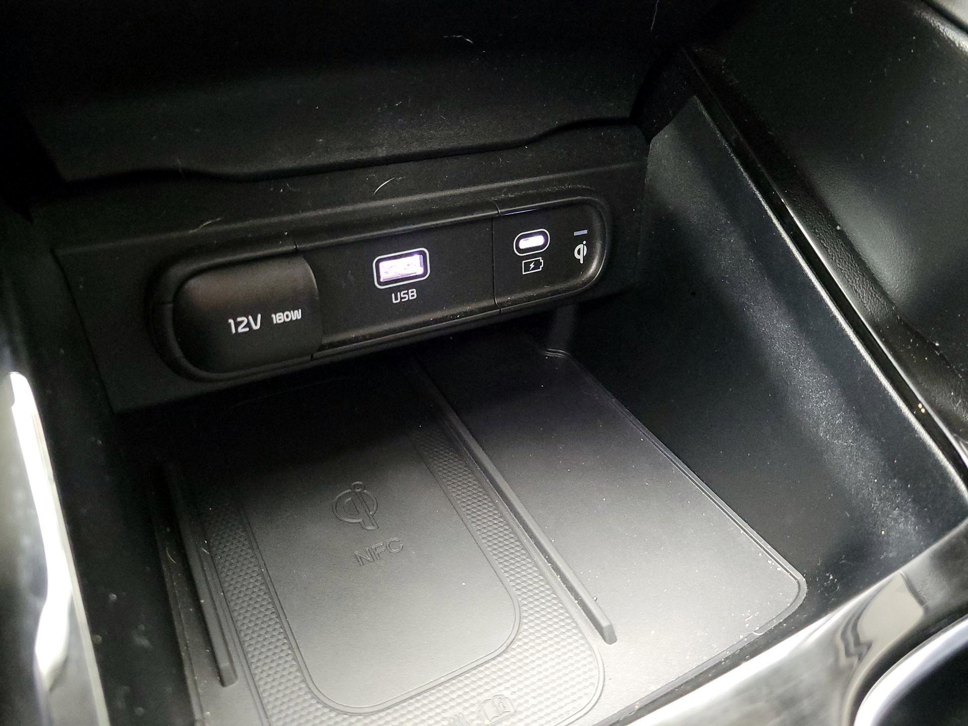 Thumbnail: 2023 Kia Telluride - 19