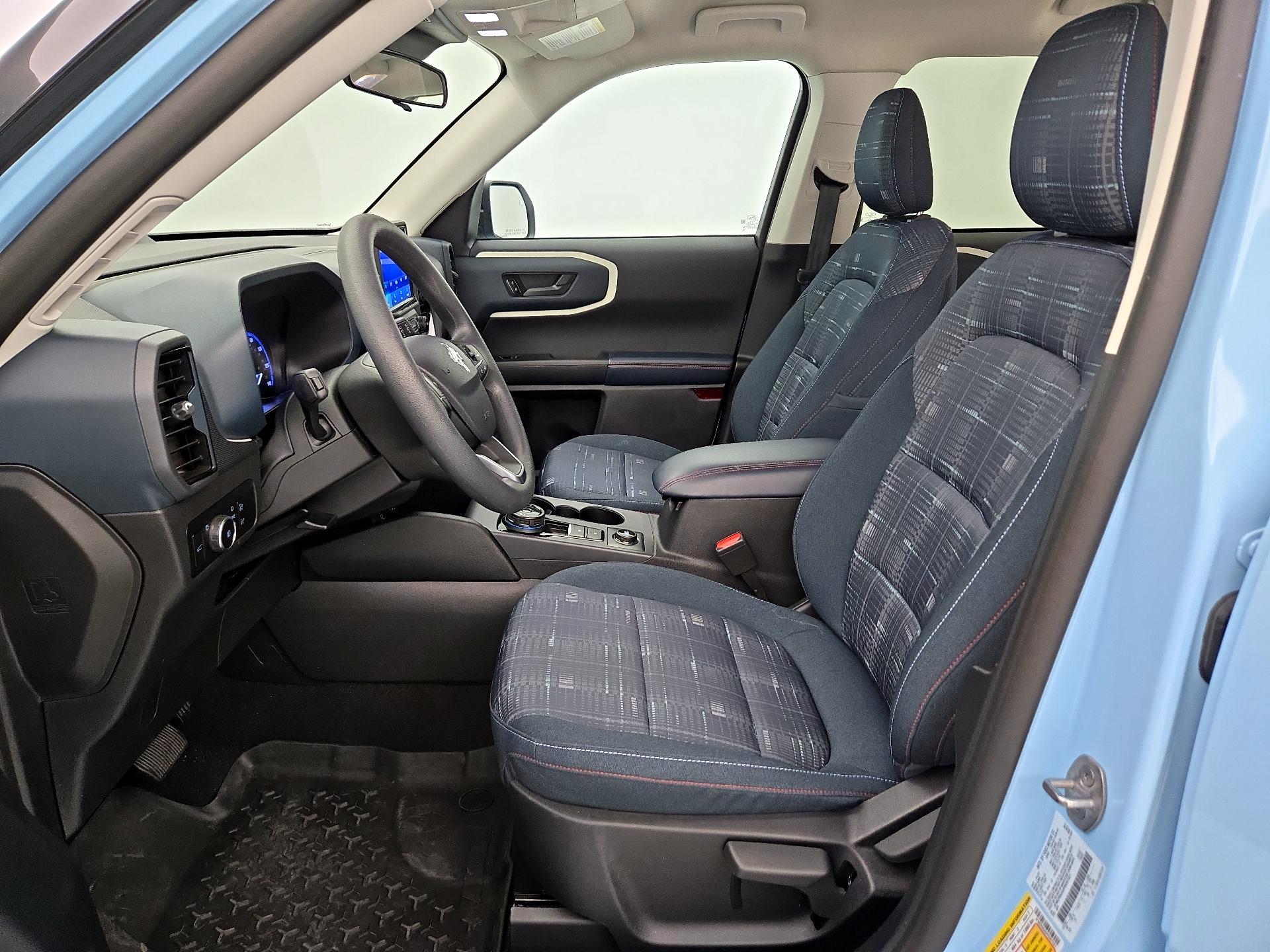 Thumbnail: 2023 Ford Bronco Sport - 11