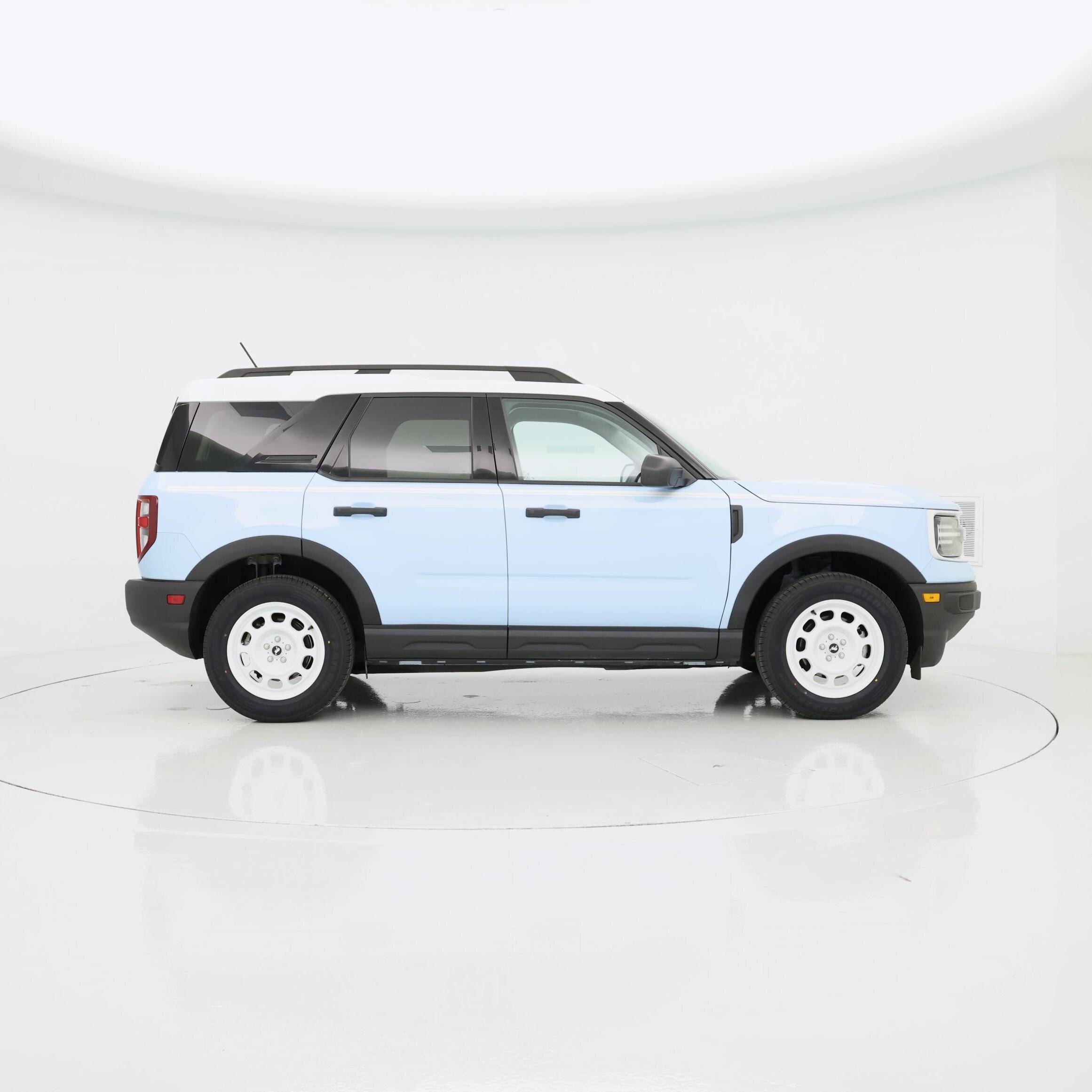 Thumbnail: 2023 Ford Bronco Sport - 7