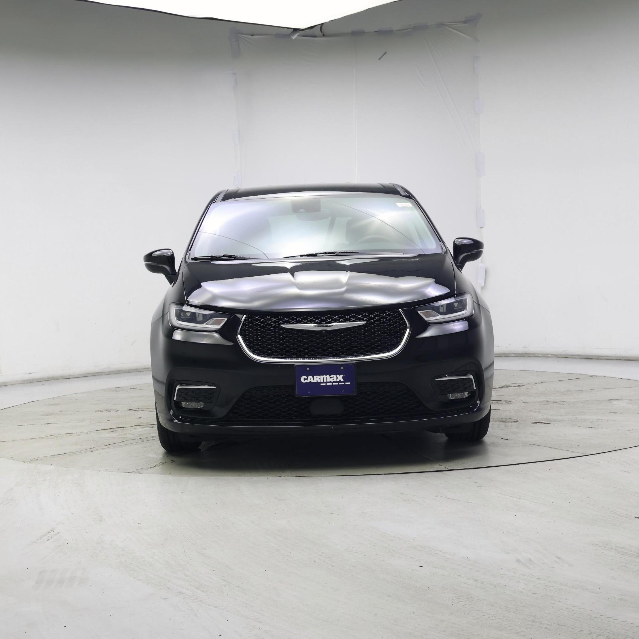 Thumbnail: 2023 Chrysler Pacifica - 5