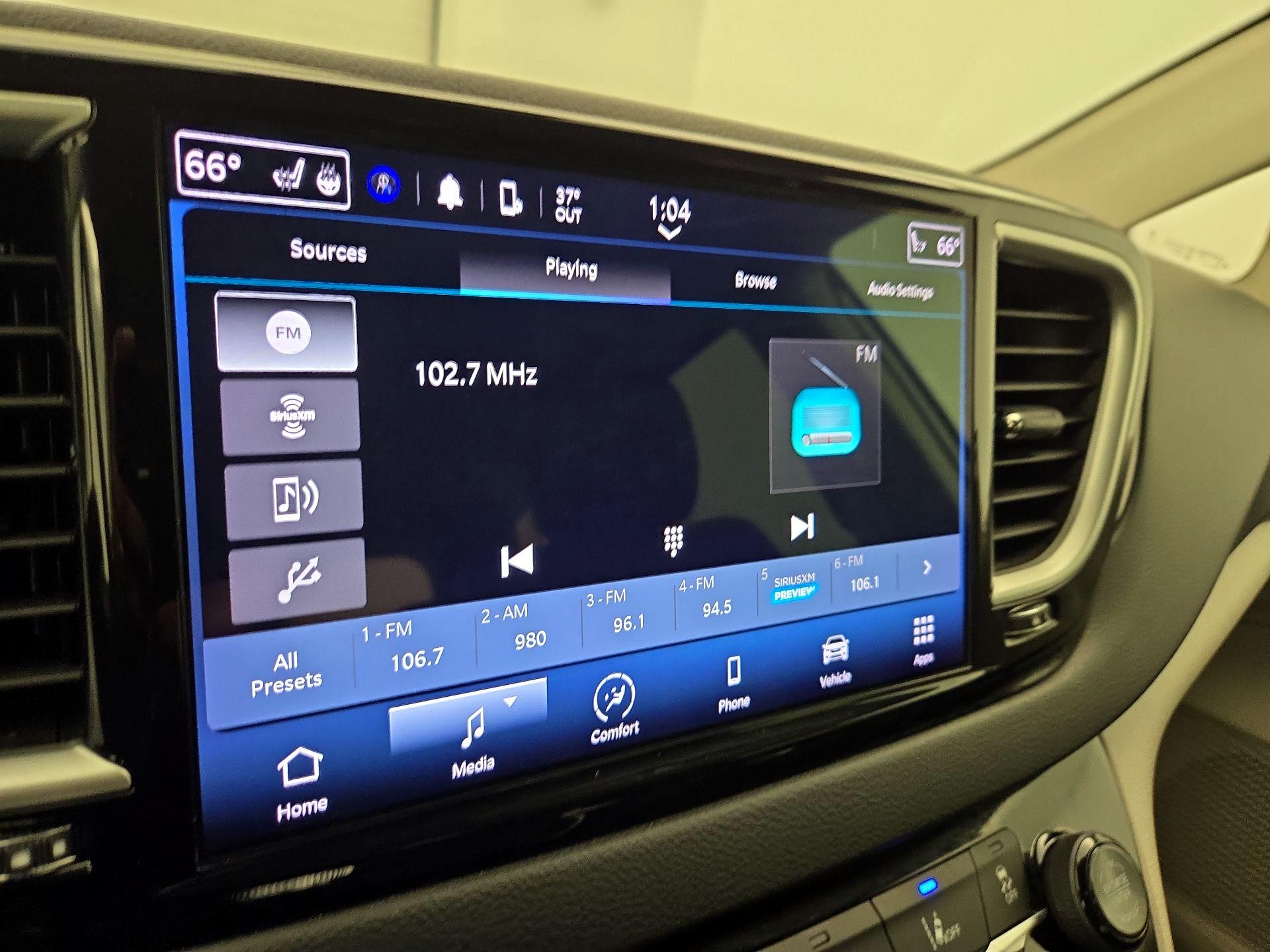 Thumbnail: 2024 Chrysler Pacifica - 15