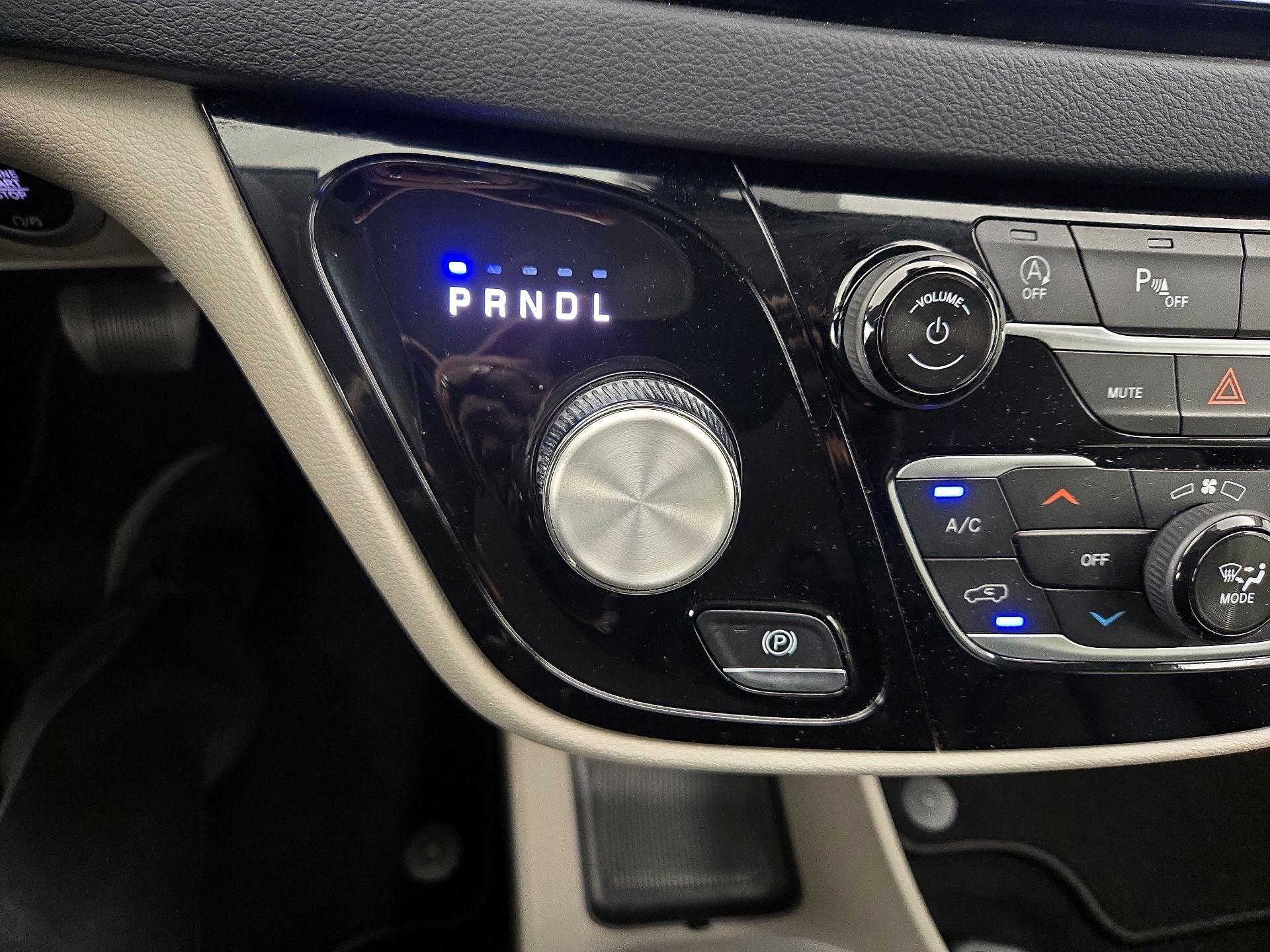 Thumbnail: 2024 Chrysler Pacifica - 17