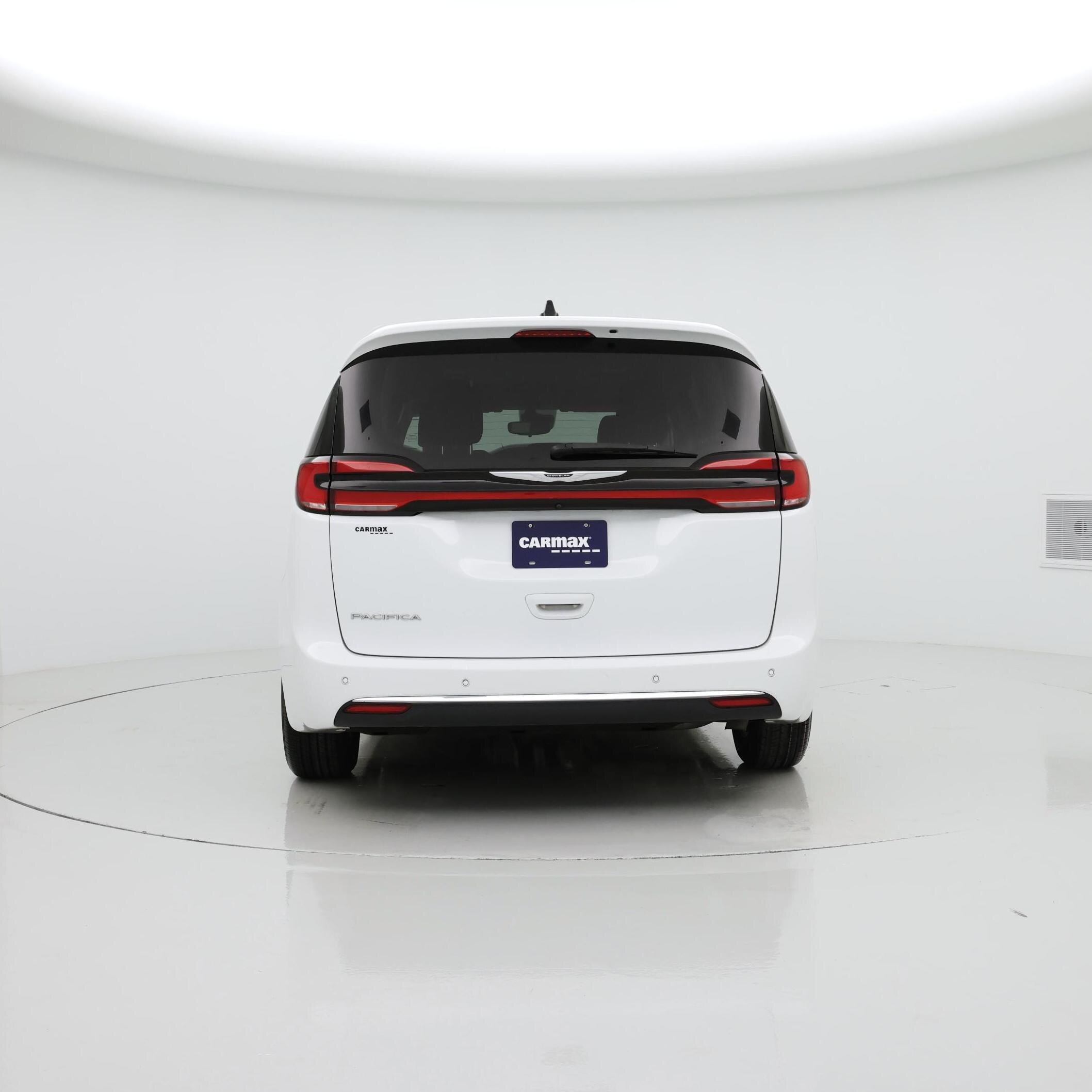 Thumbnail: 2024 Chrysler Pacifica - 6