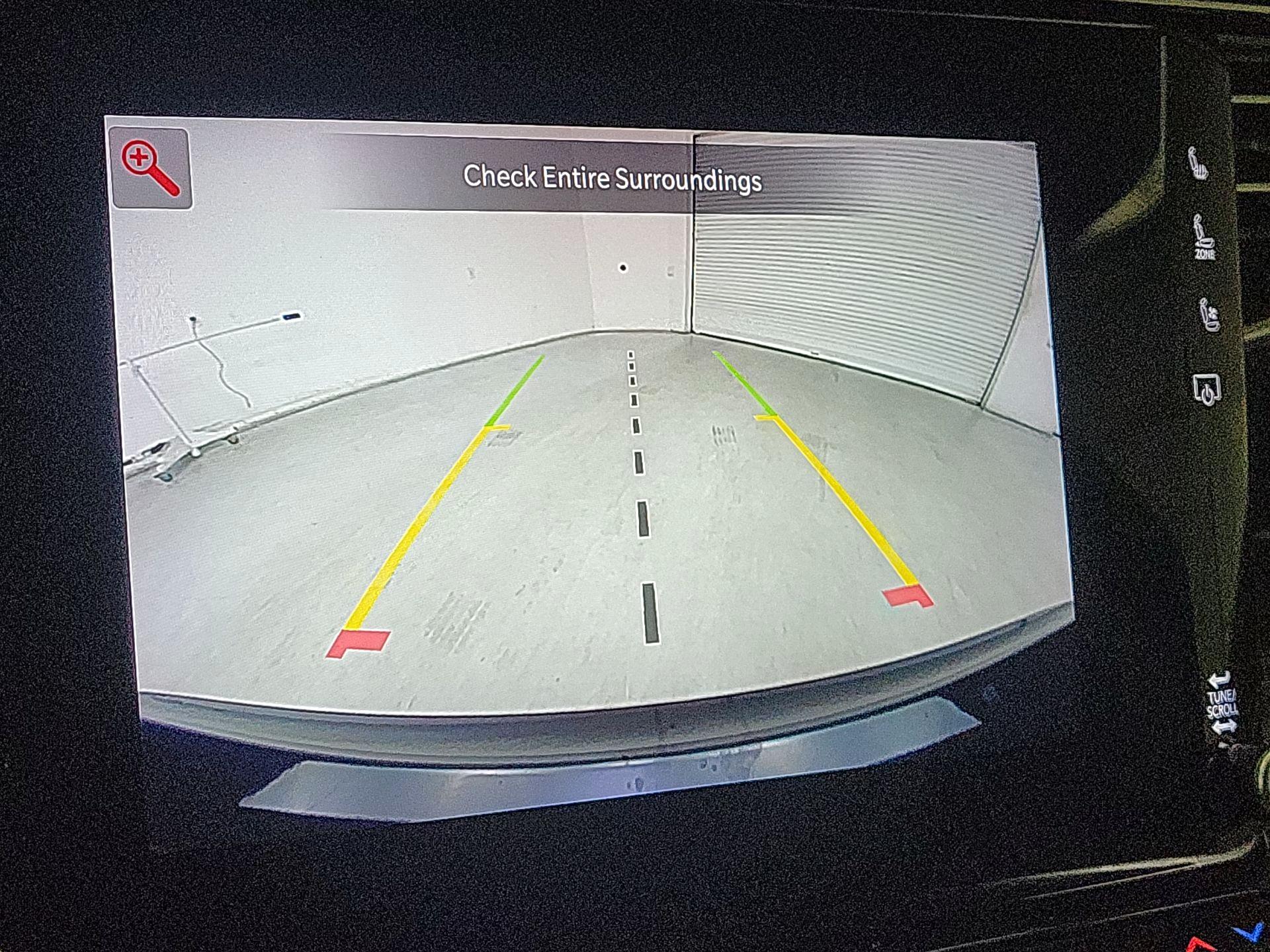 Thumbnail: 2022 Jeep Wagoneer - 15