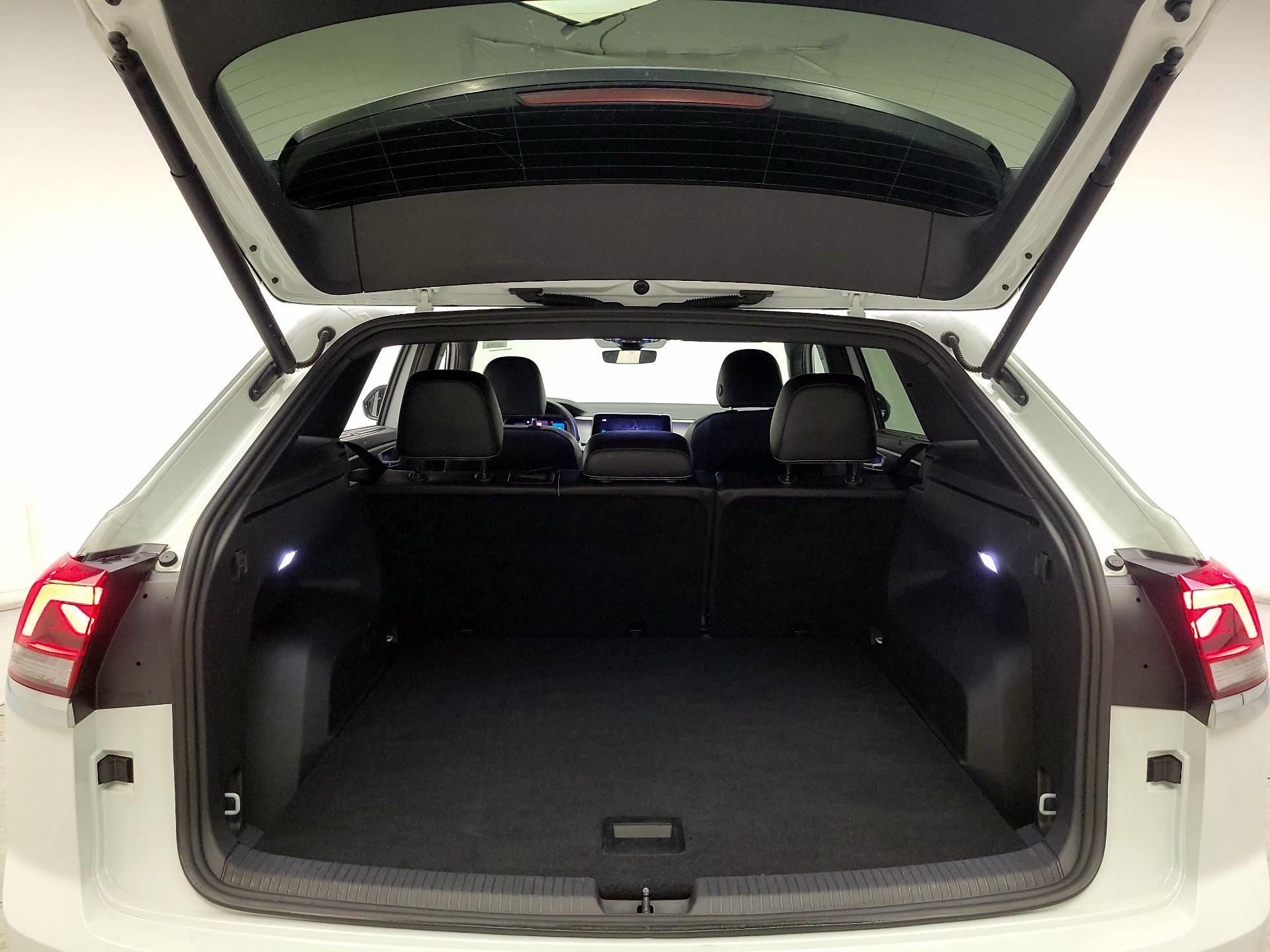 Thumbnail: 2024 Volkswagen Atlas - 20