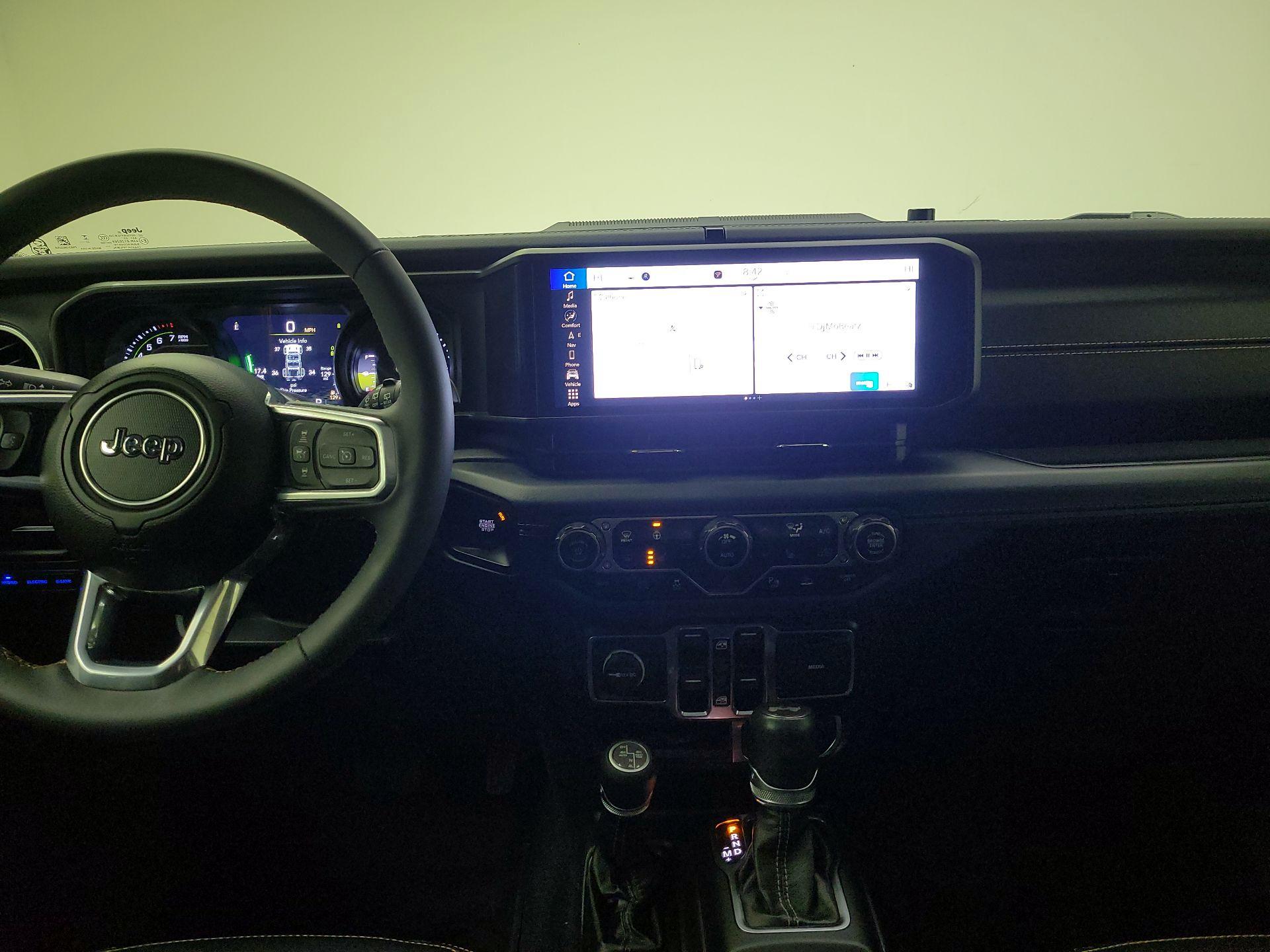 Thumbnail: 2024 Jeep Wrangler - 9