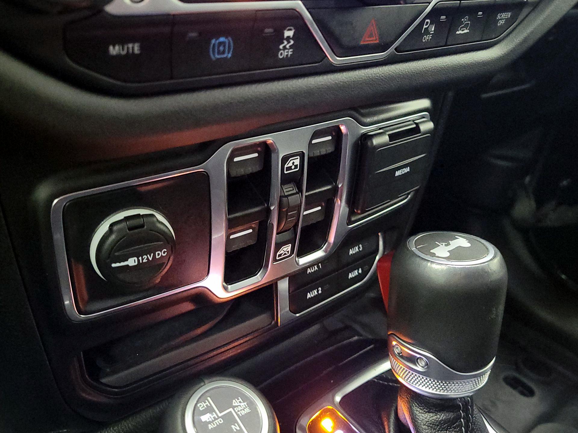 Thumbnail: 2024 Jeep Wrangler - 19