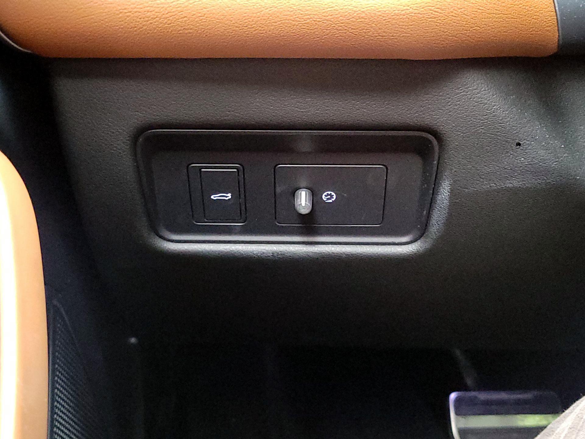 Thumbnail: 2022 Jaguar XF - 13