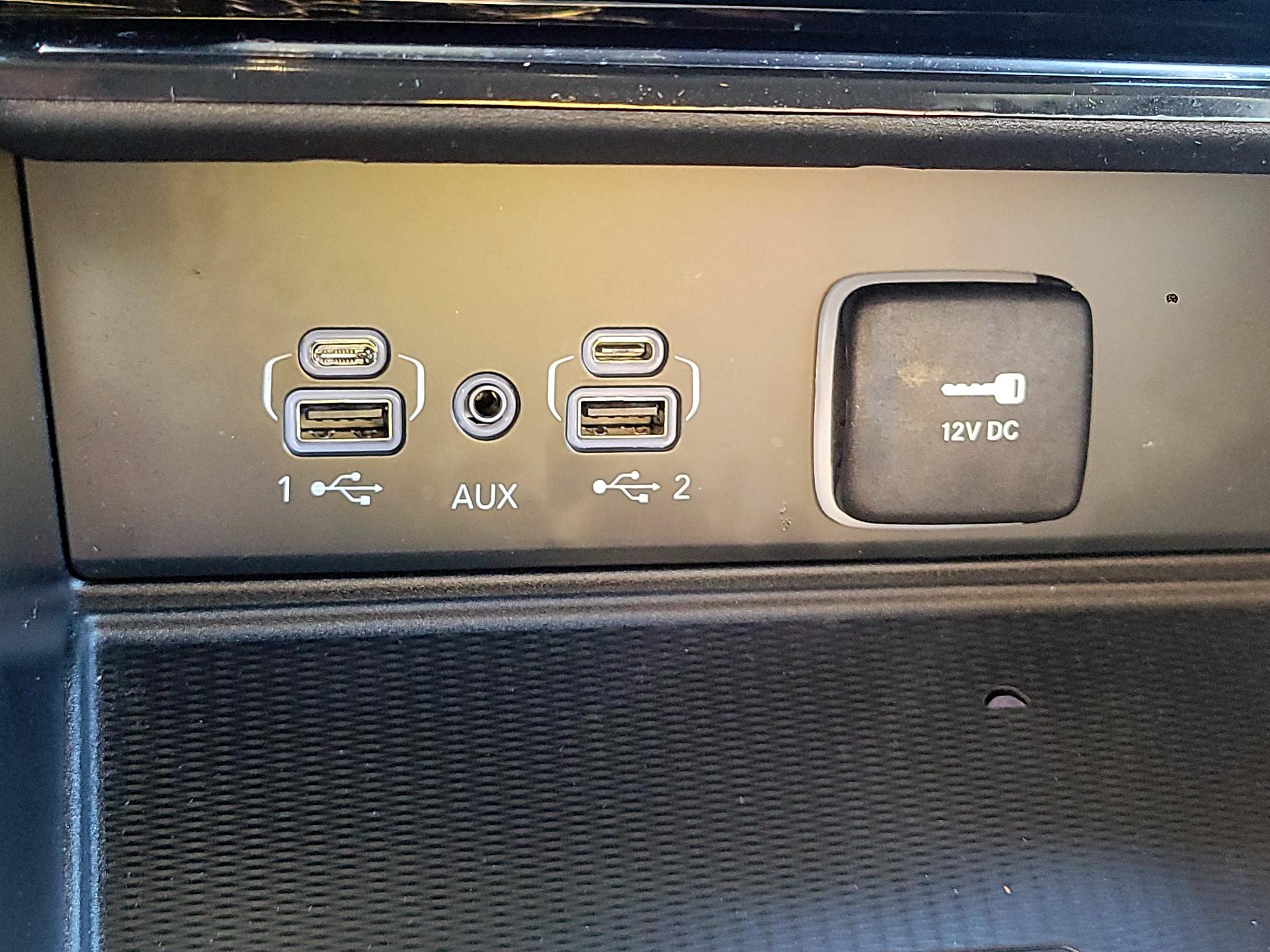 Thumbnail: 2023 Jeep Grand Cherokee - 18