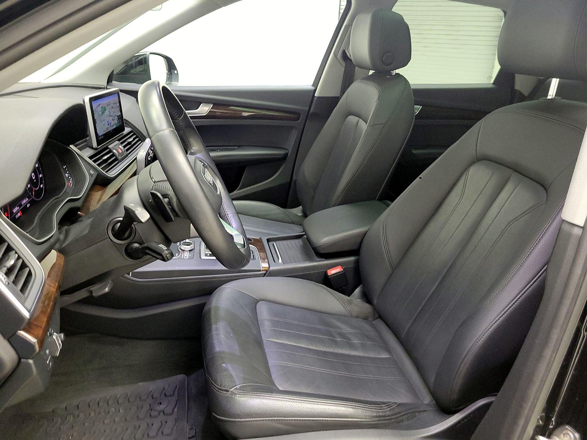 Thumbnail: 2020 Audi Q5 - 11