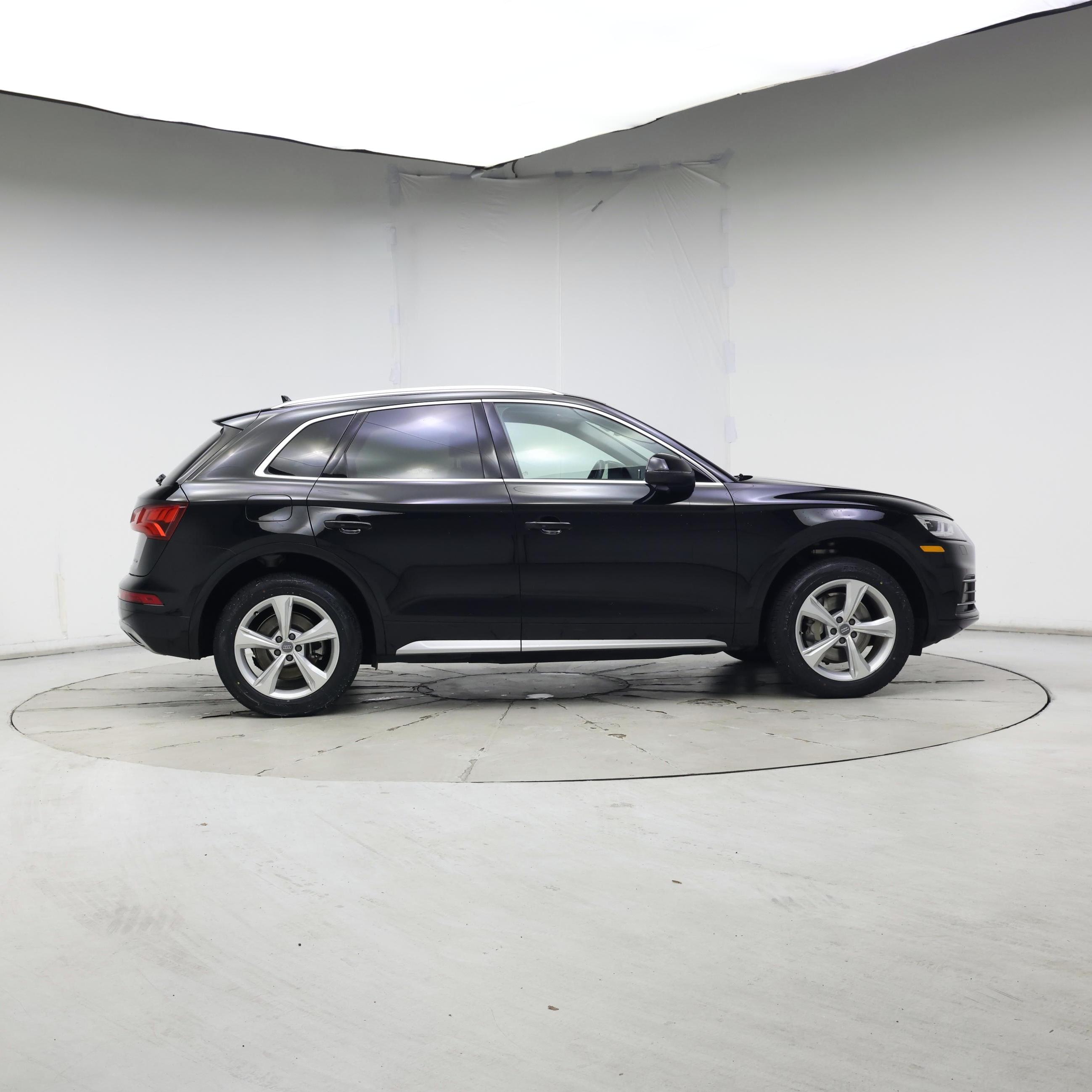 Thumbnail: 2020 Audi Q5 - 7