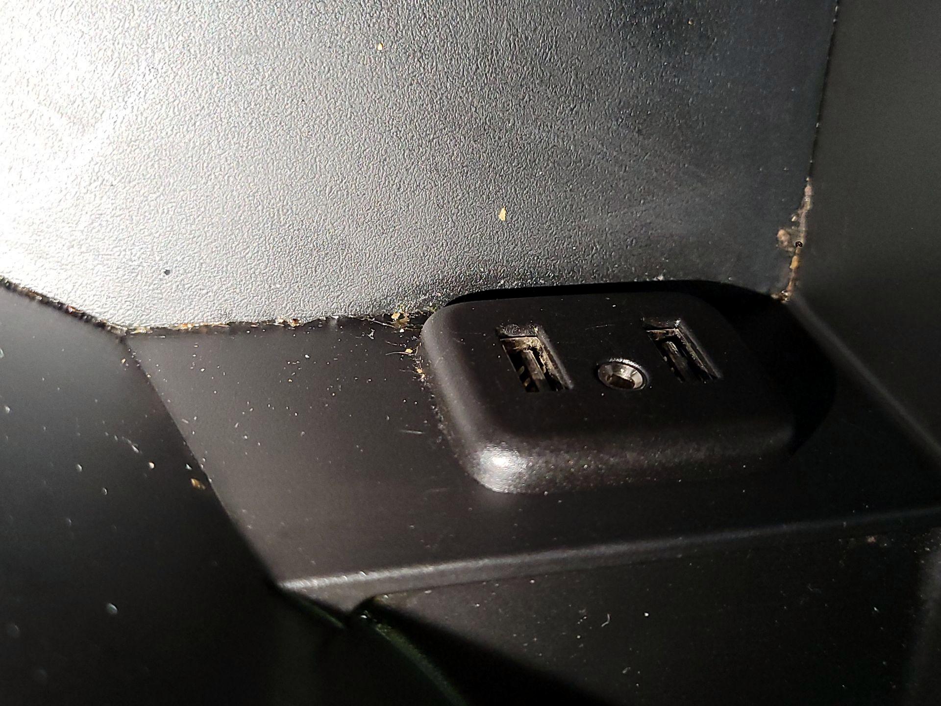 Thumbnail: 2021 Chevrolet Camaro - 18