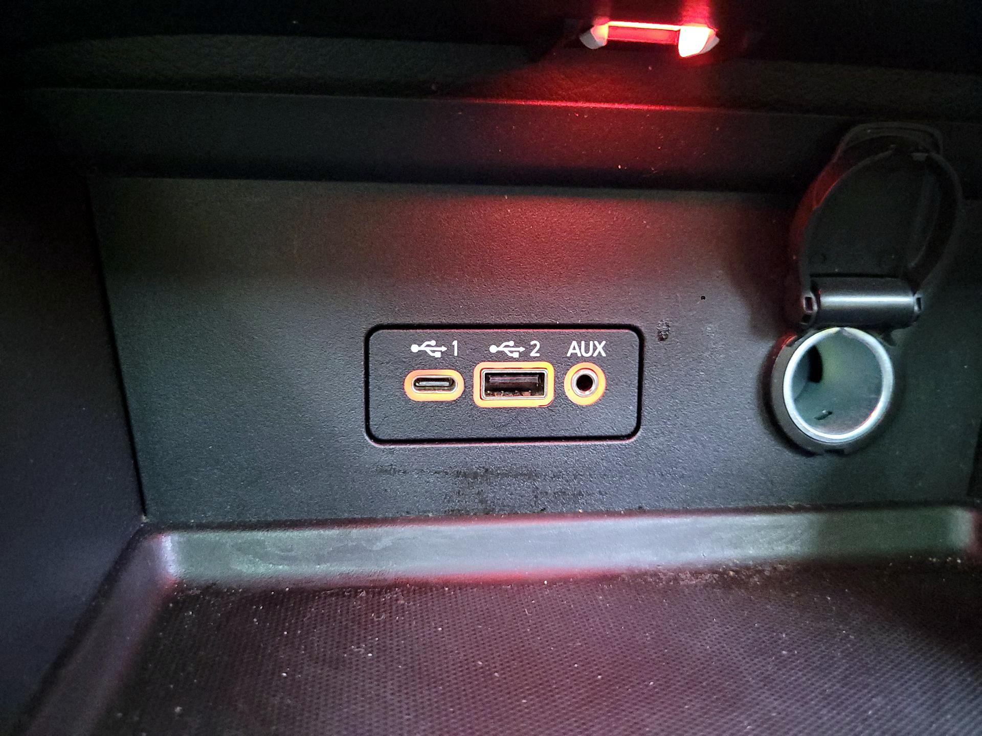 Thumbnail: 2021 Nissan Sentra - 18