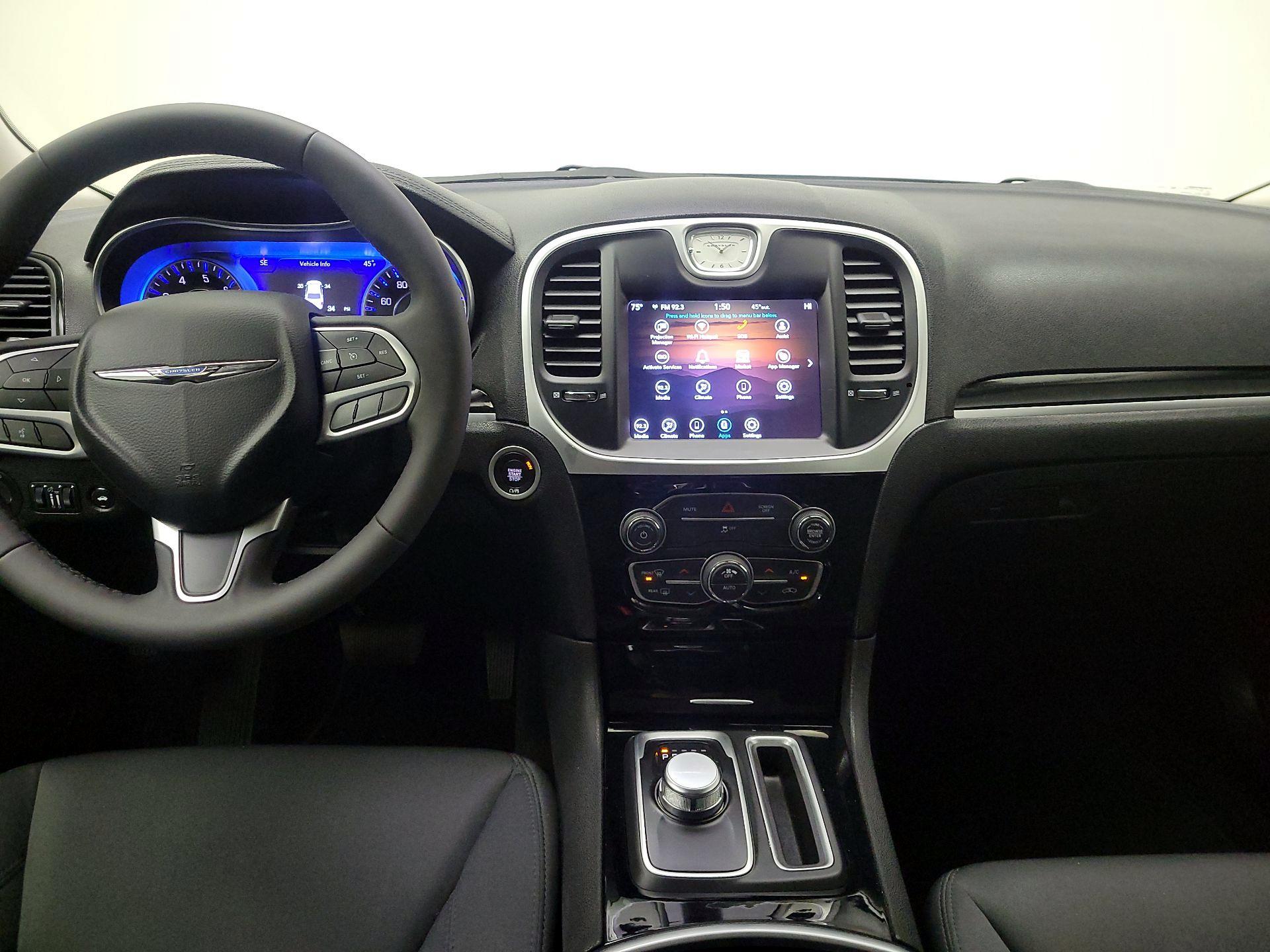 Thumbnail: 2023 Chrysler 300 - 9