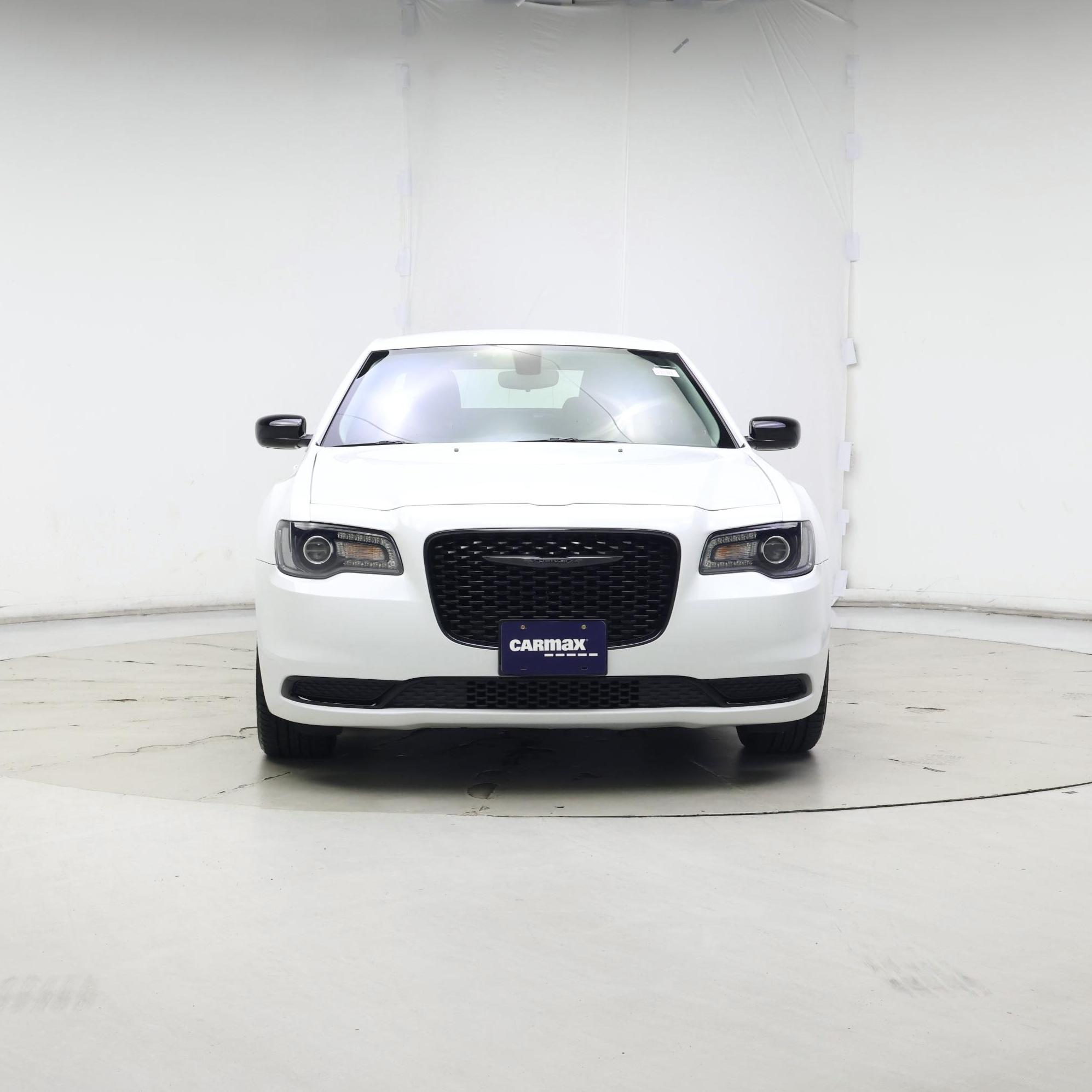 Thumbnail: 2023 Chrysler 300 - 5