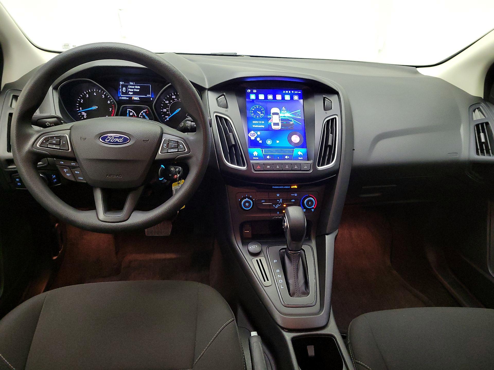 Thumbnail: 2018 Ford Focus - 9