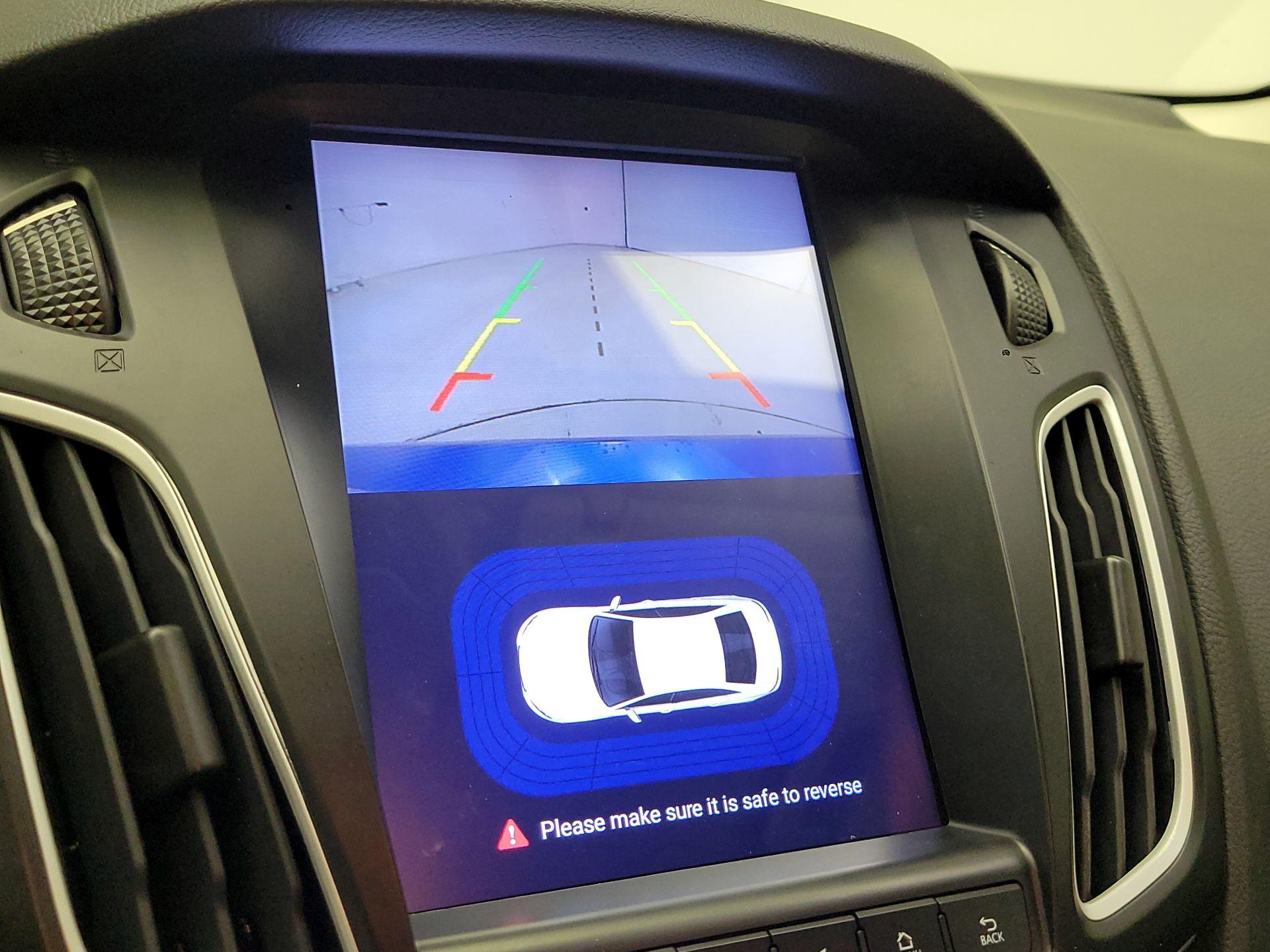 Thumbnail: 2018 Ford Focus - 14