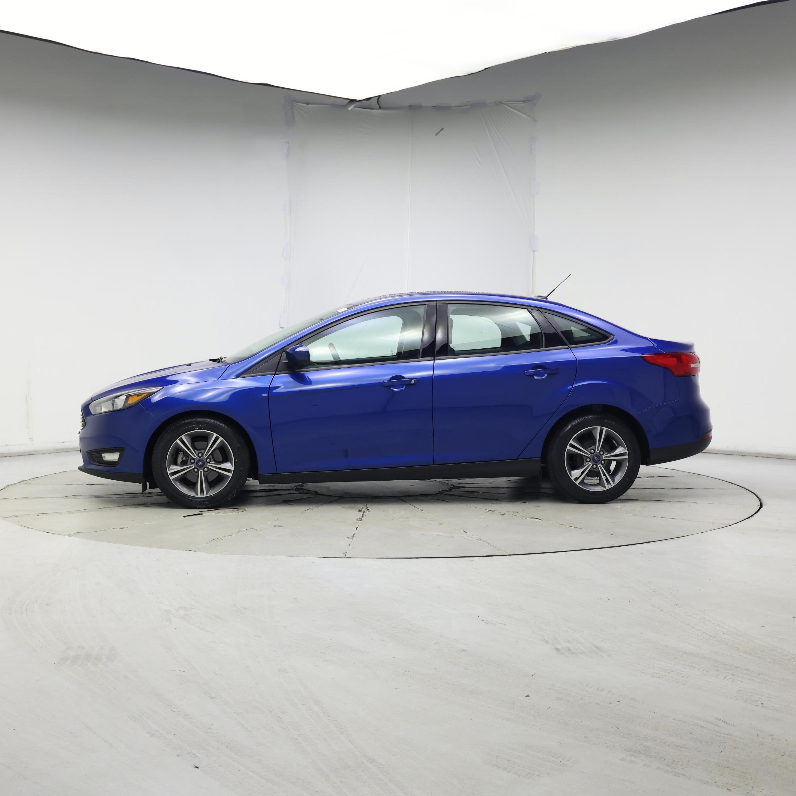 Thumbnail: 2018 Ford Focus - 3