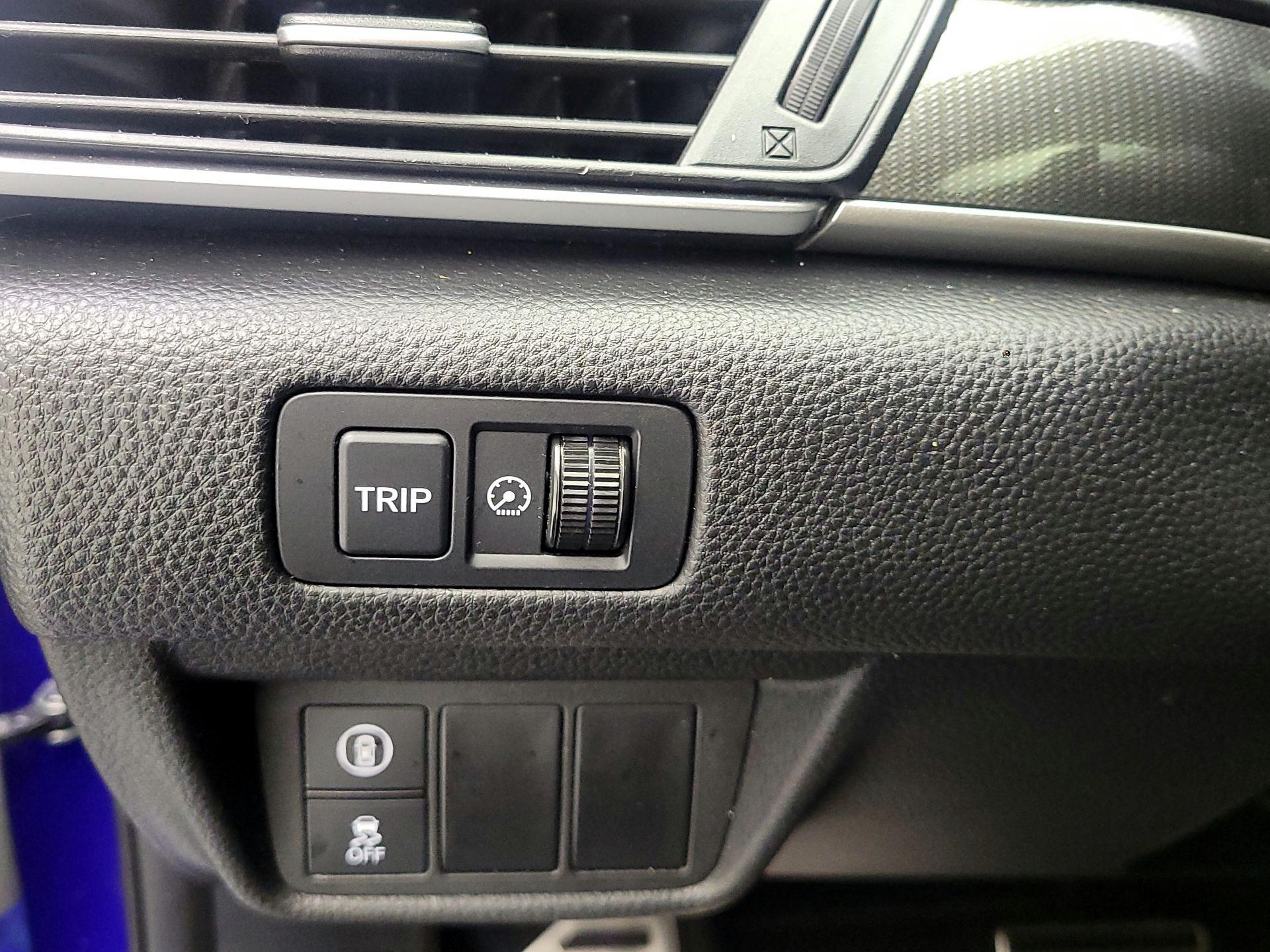 Thumbnail: 2018 Honda Accord - 13