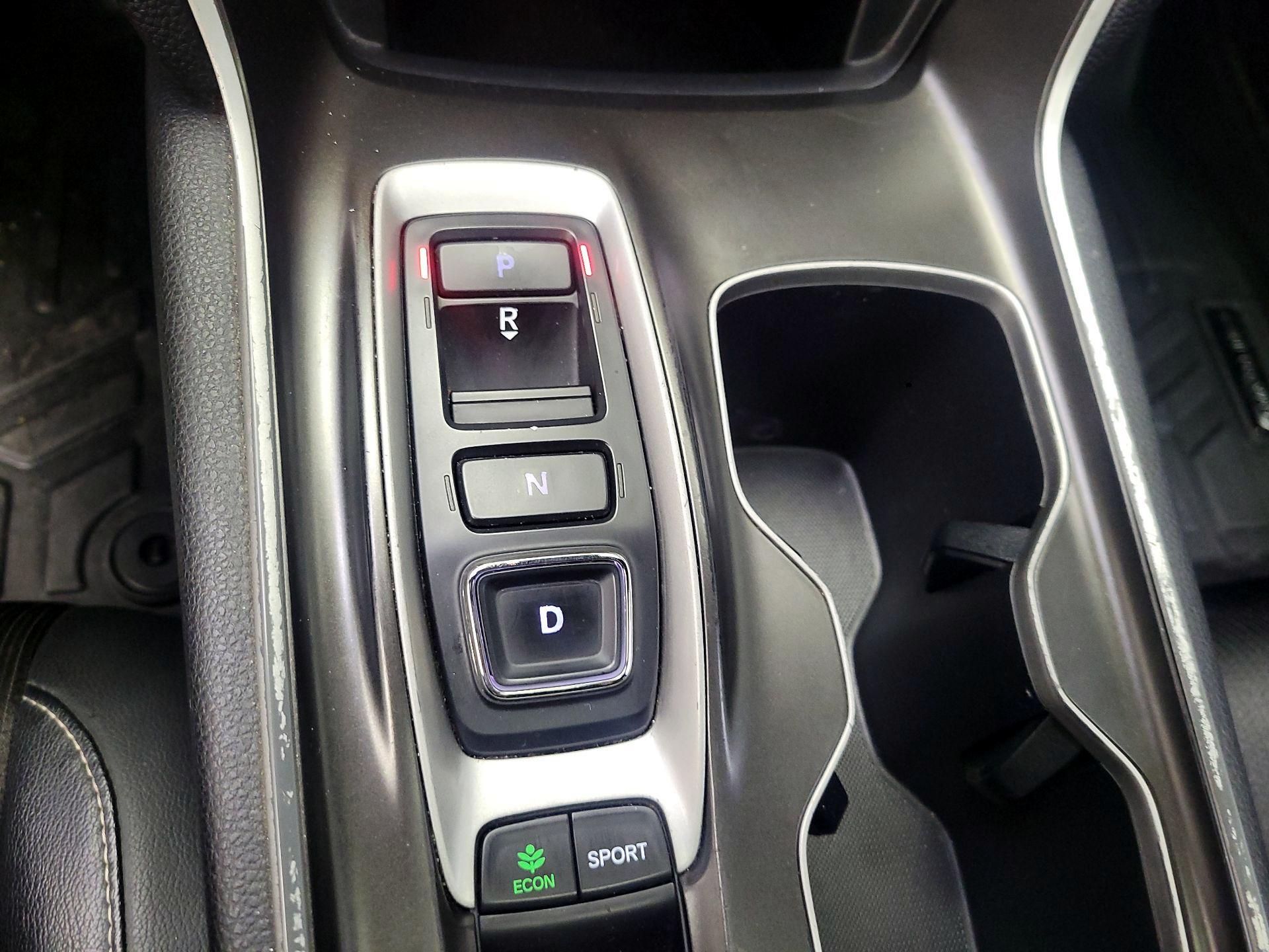 Thumbnail: 2018 Honda Accord - 17