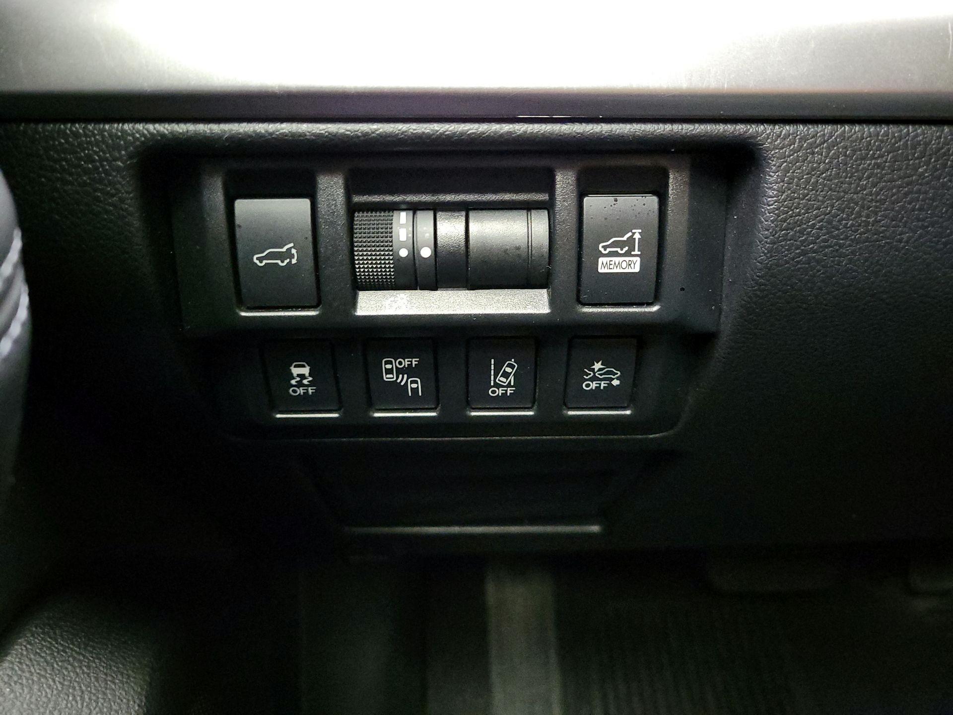 Thumbnail: 2018 Subaru Outback - 13