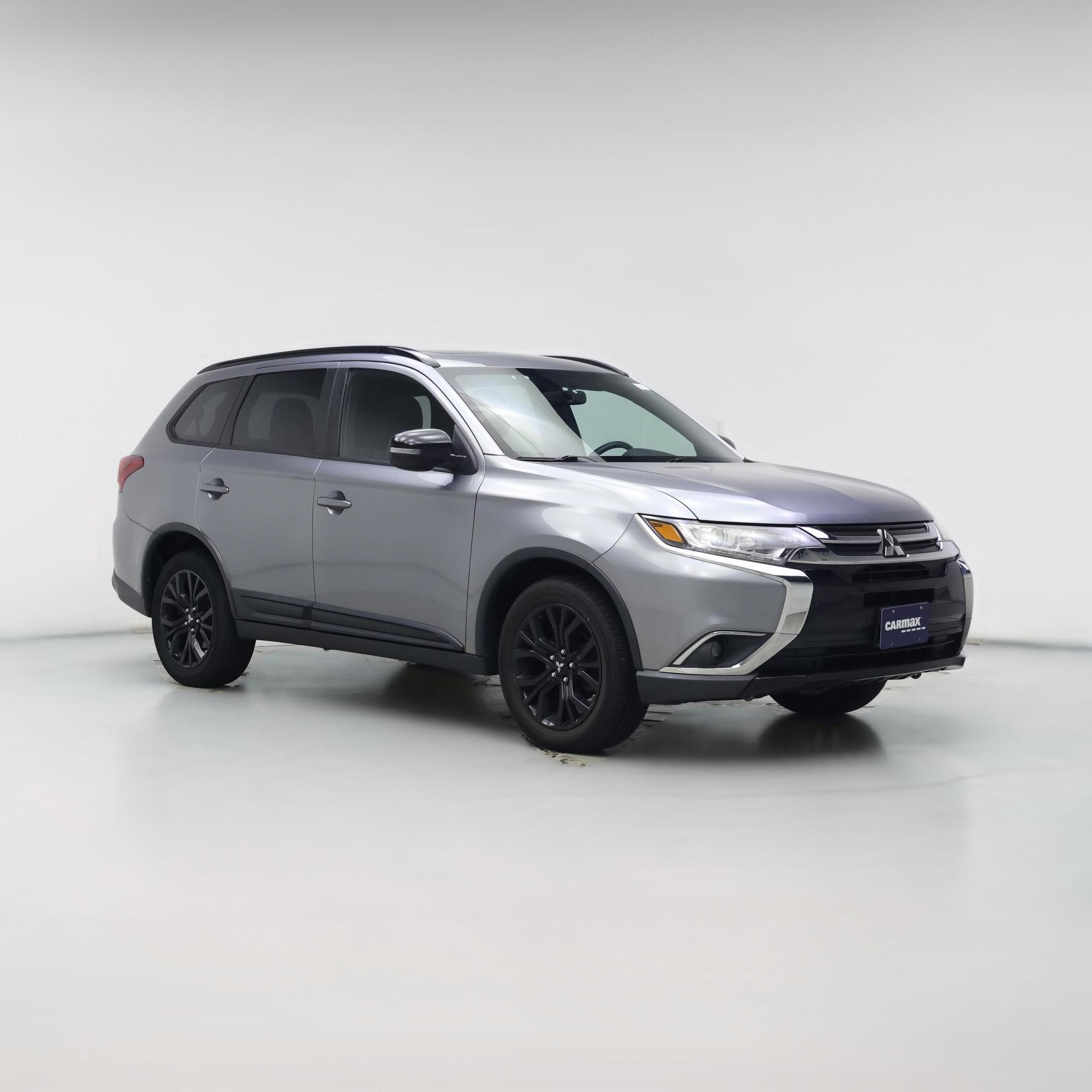 Thumbnail: 2018 Mitsubishi Outlander - 1
