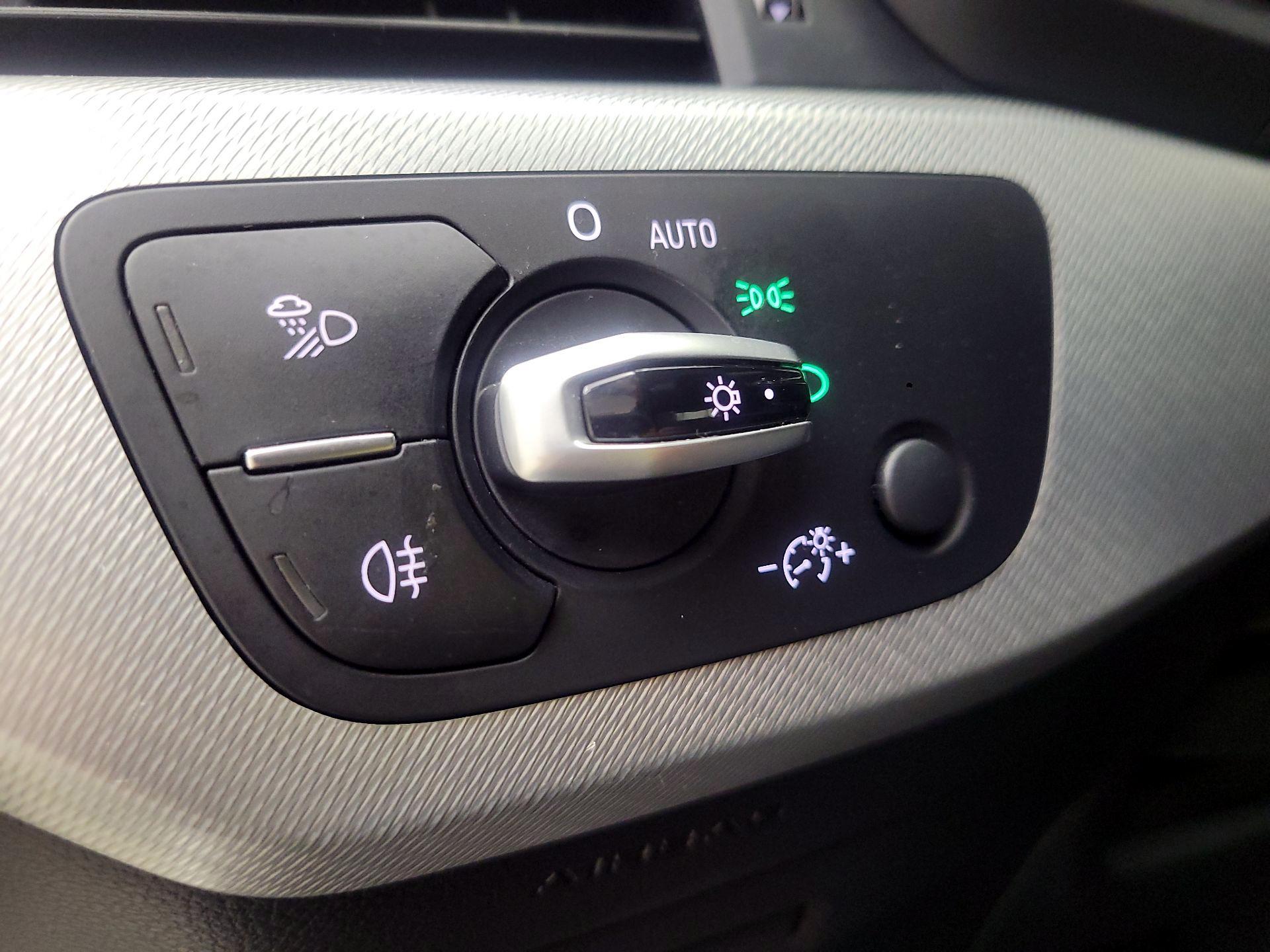 Thumbnail: 2017 Audi A4 - 13