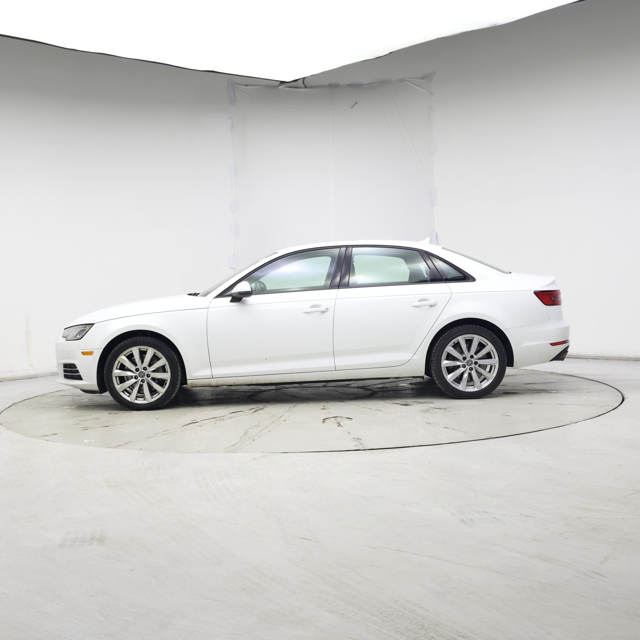 Thumbnail: 2017 Audi A4 - 3