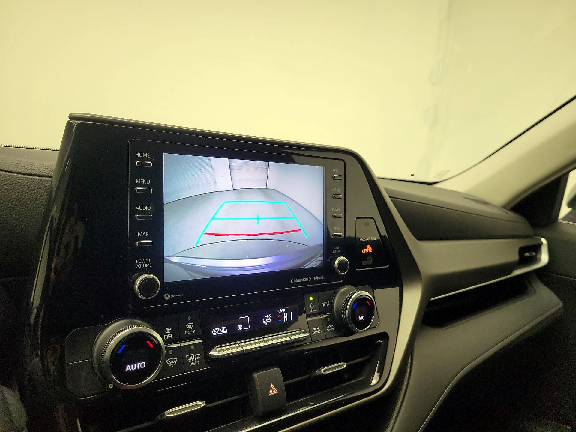 Thumbnail: 2022 Toyota Highlander - 15