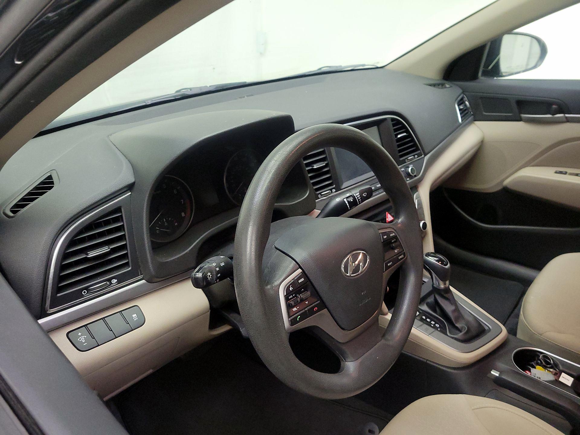 Thumbnail: 2017 Hyundai Elantra - 9