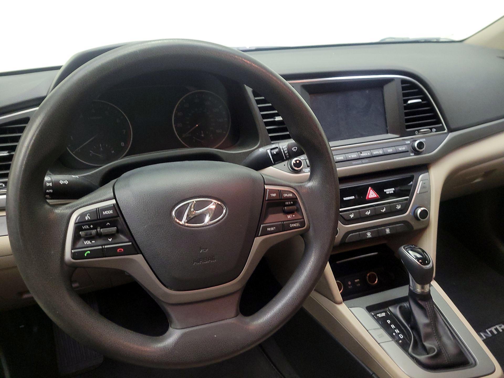 Thumbnail: 2017 Hyundai Elantra - 10